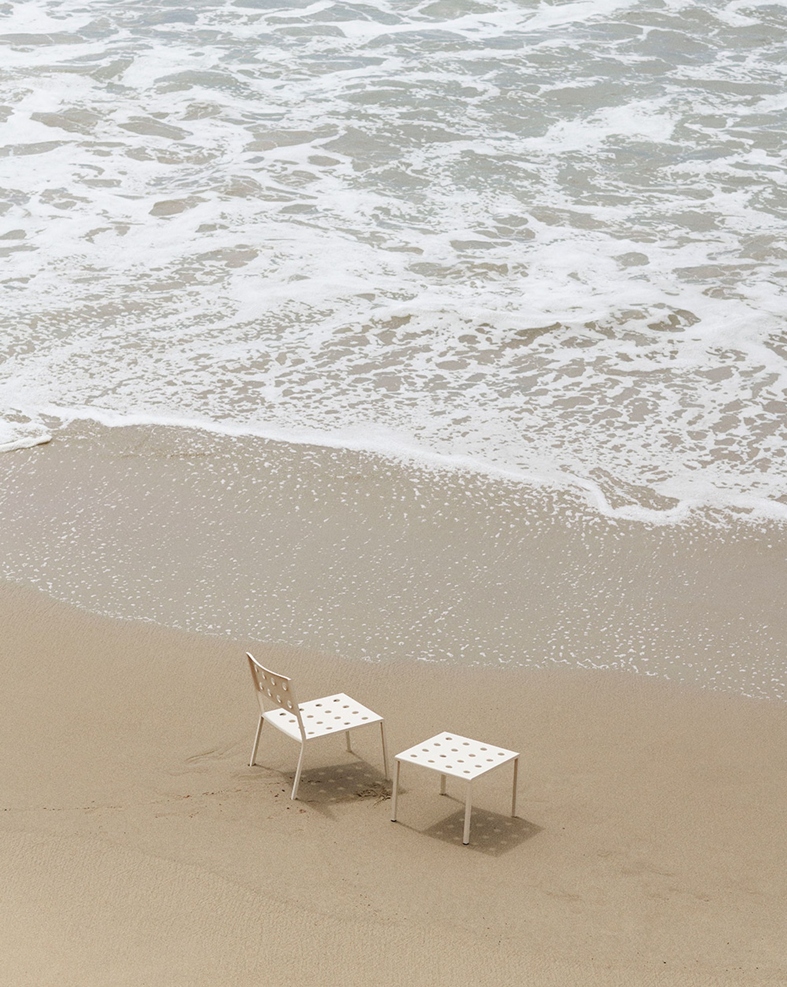 HAY - Stół ogrodowy - Balcony Low Table - Iron Red
