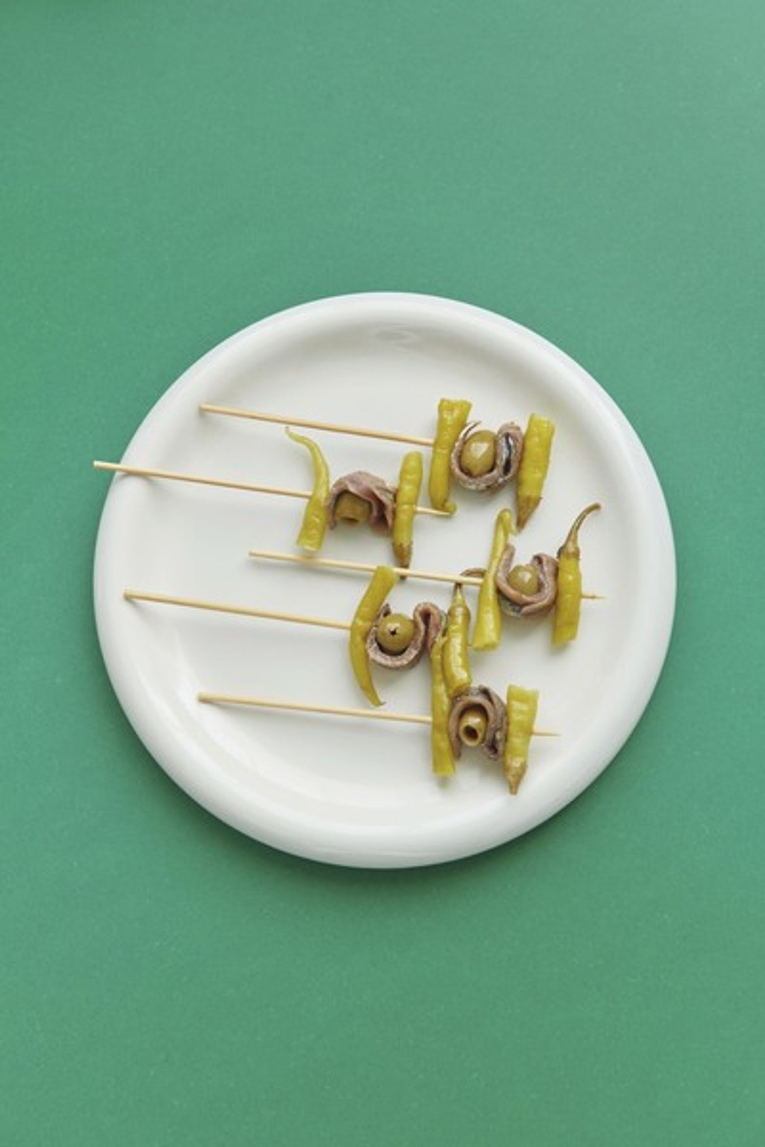 HAY - - Barro Plate - OFF-WHITE