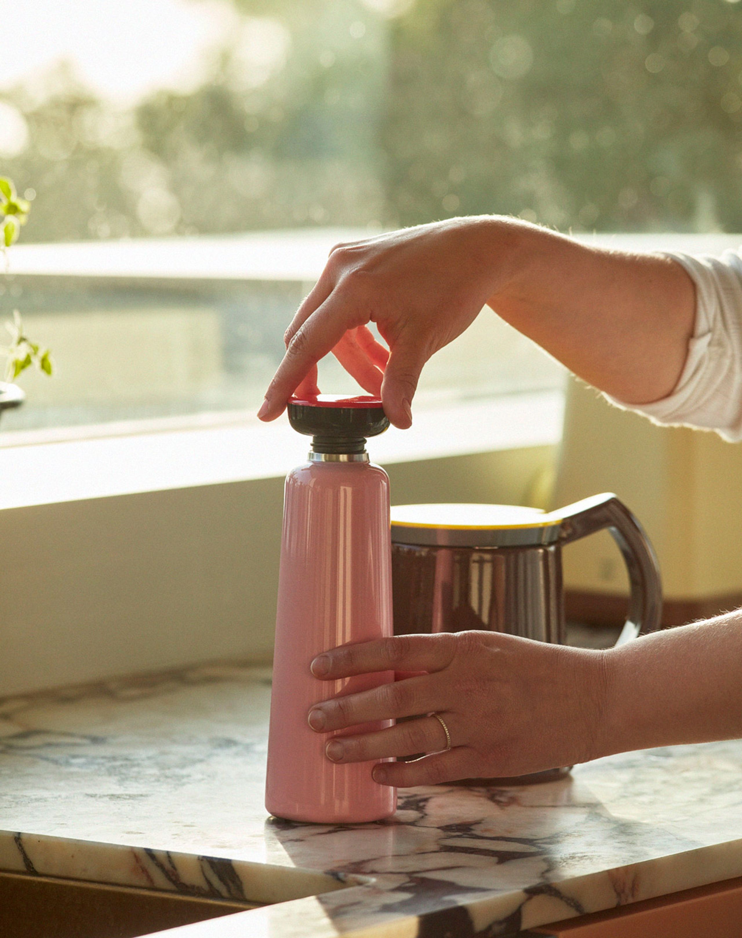 HAY - Jug - Sowden Bottle - Light Pink
