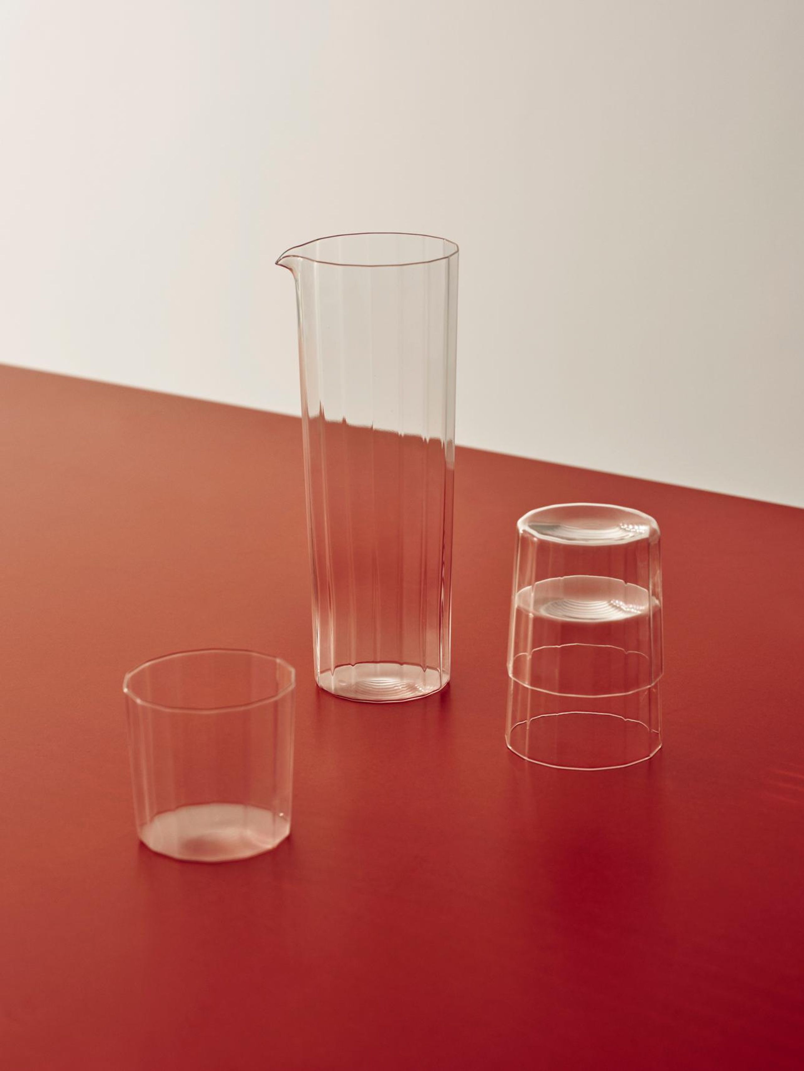 HAY - Carafe - Angle Carafe - Clear