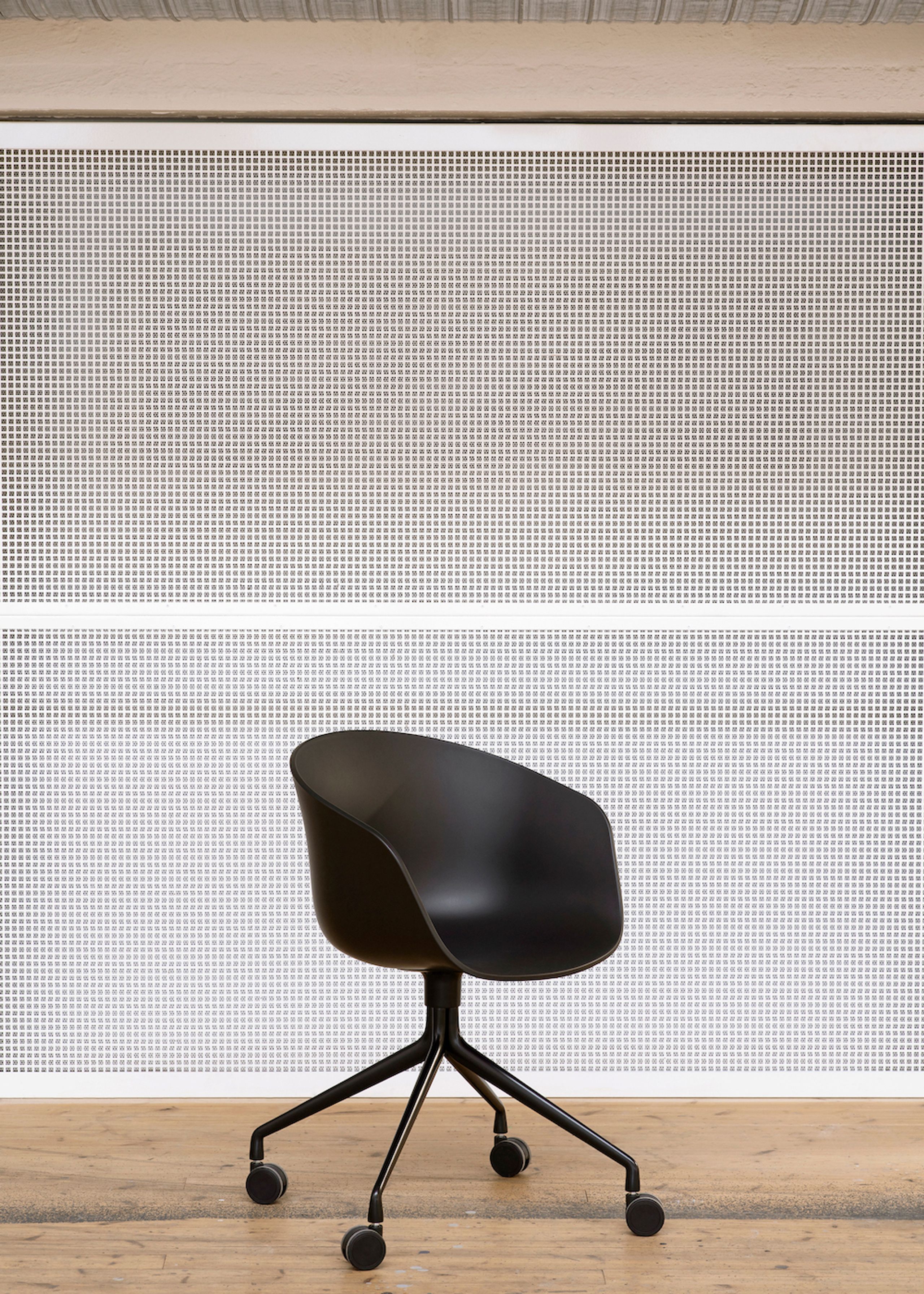 HAY - Office Chair - AAC 24 | New Edition - Khaki