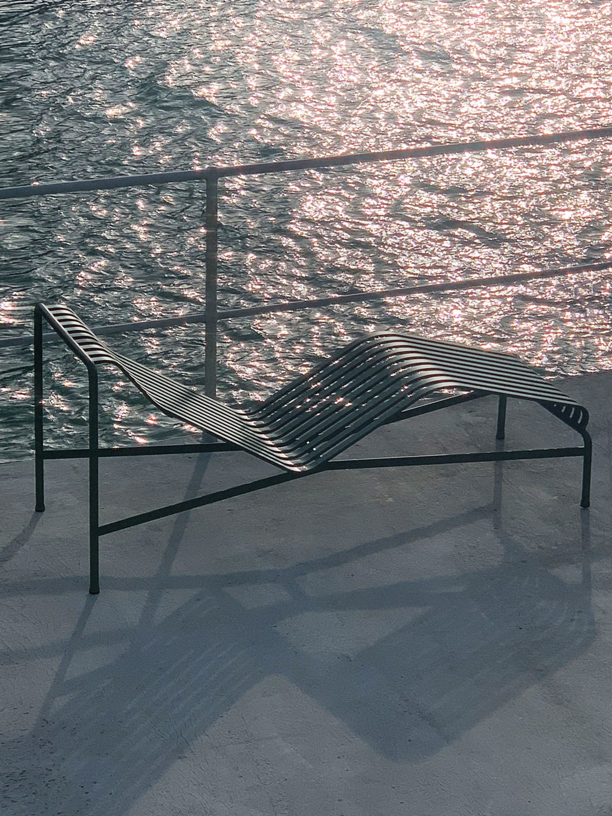 HAY - Lehátko - PALISSADE / Chaise Lounge - Olive