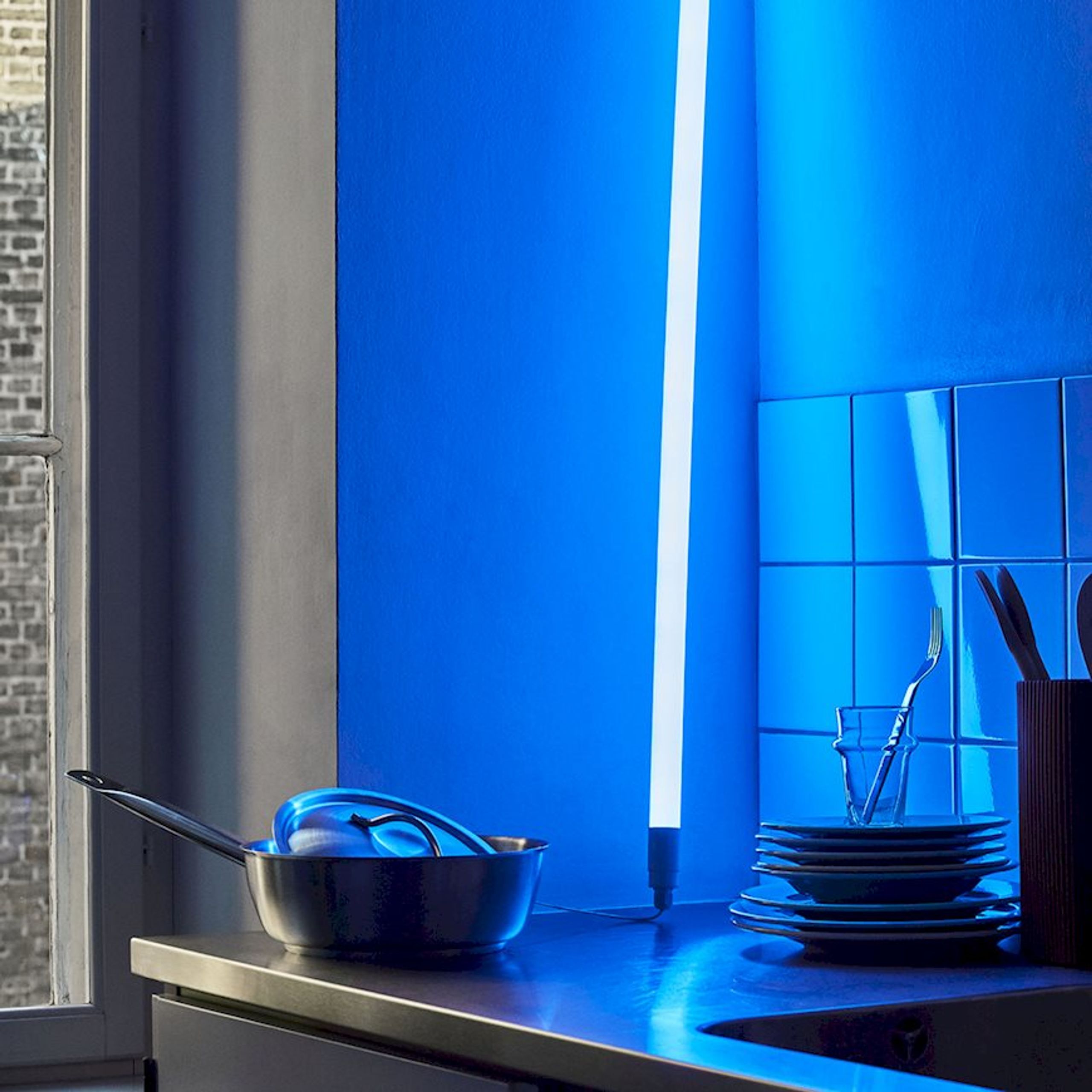 HAY - - Neon Tube LED - Ice Blue