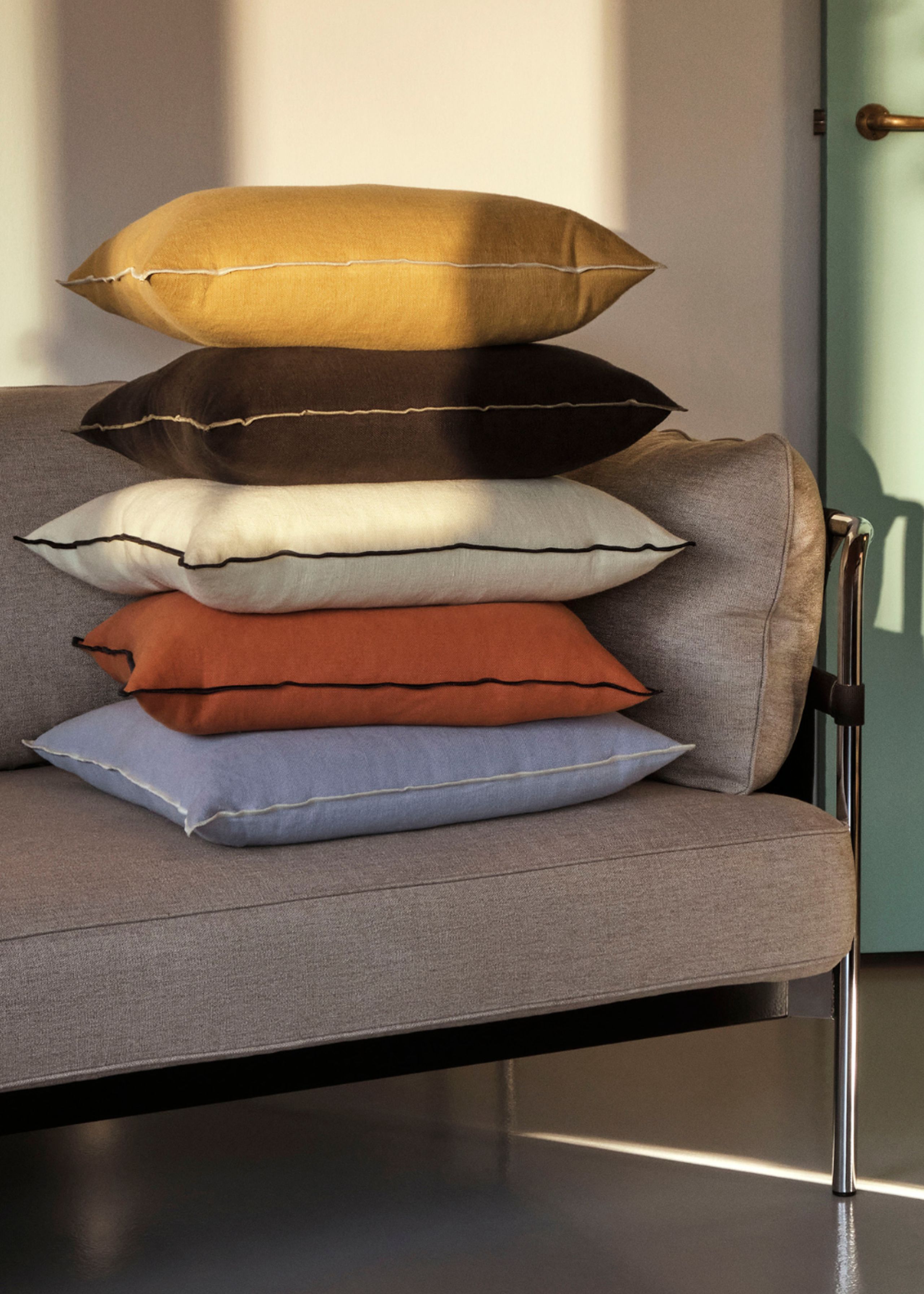 HAY - Pillow - Outline Cushion - Ice Blue