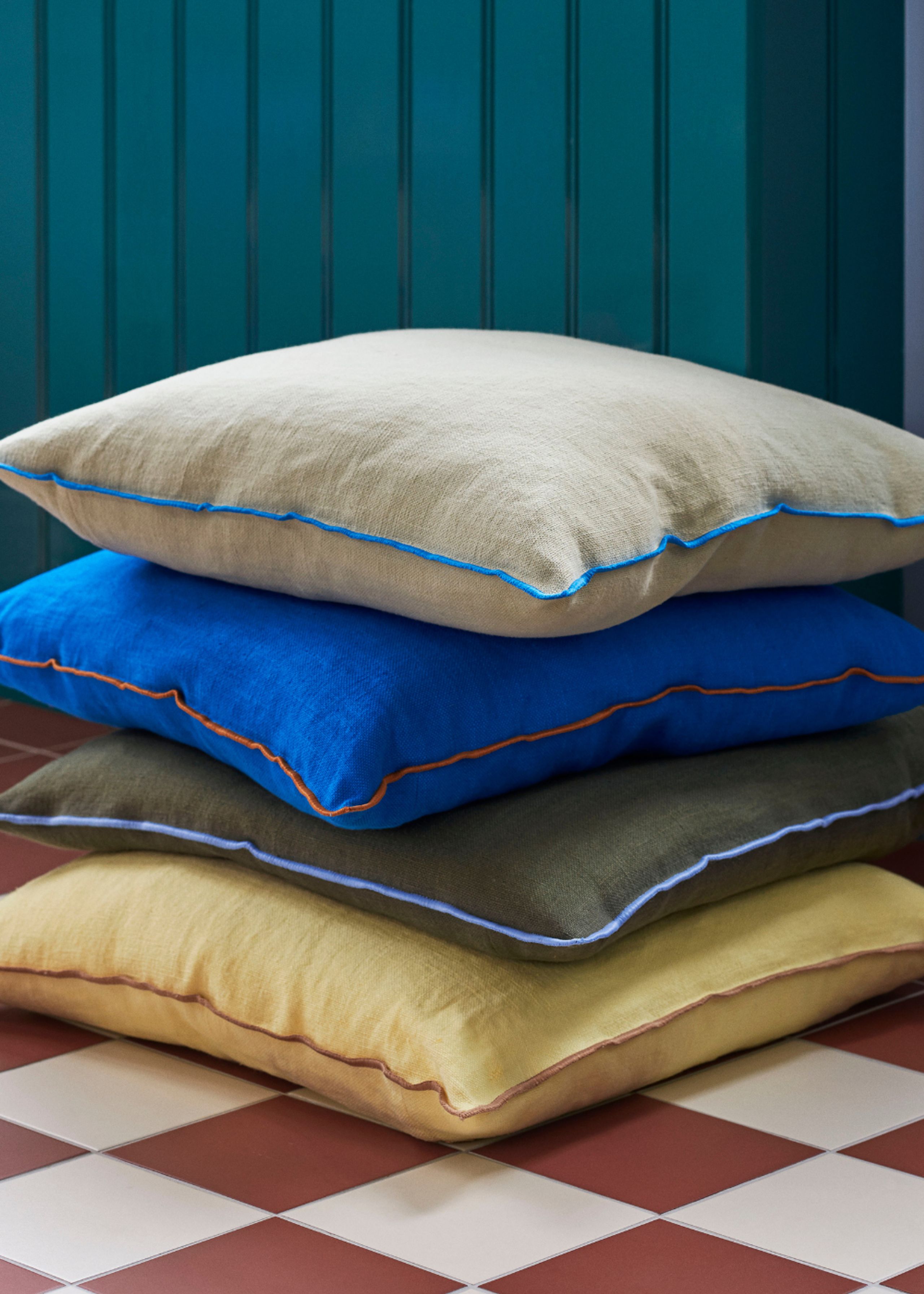 HAY - Pillow - Outline Cushion - Ice Blue