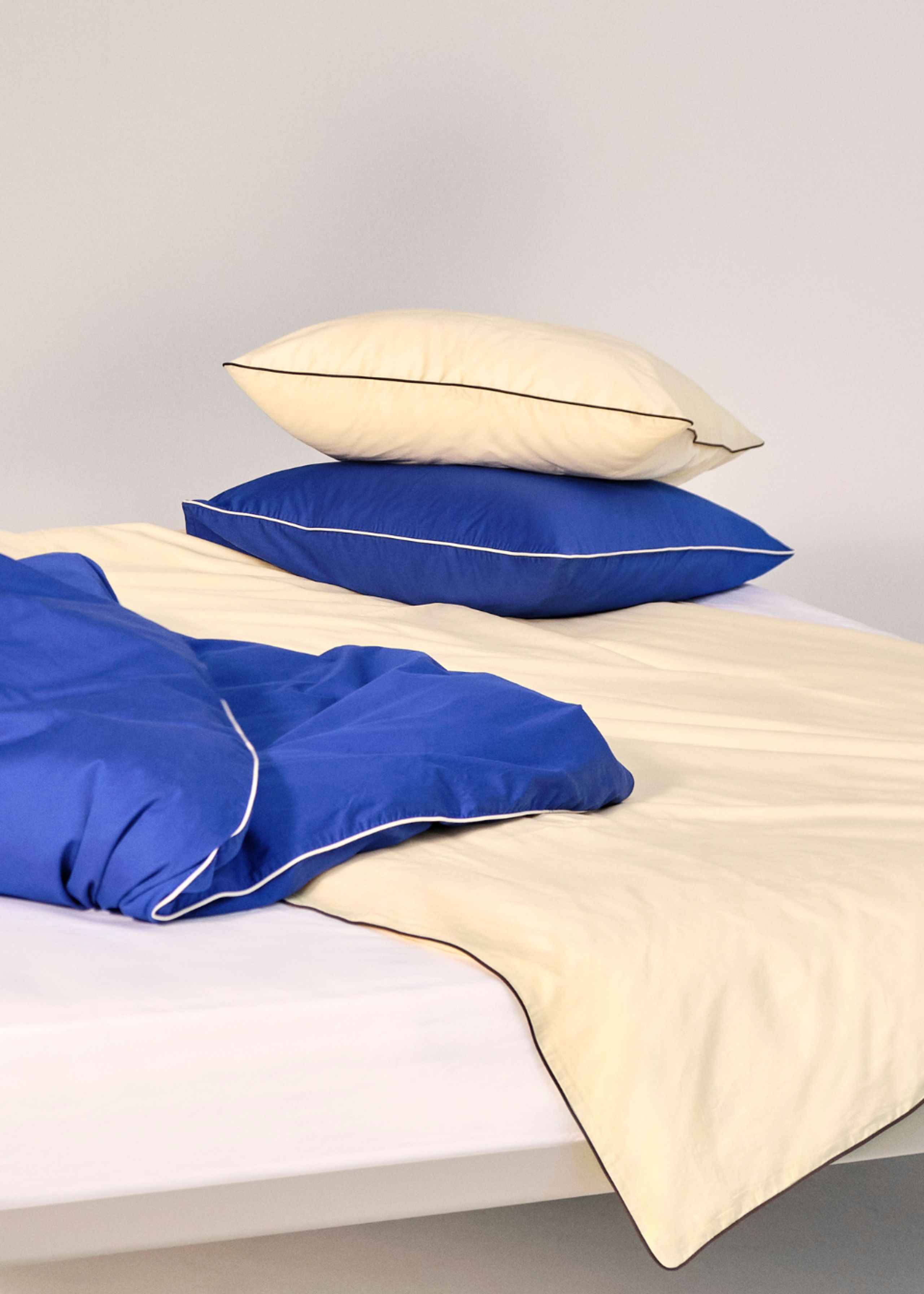 HAY - Linge de lit - Outline Duvet Cover - Vivid Blue