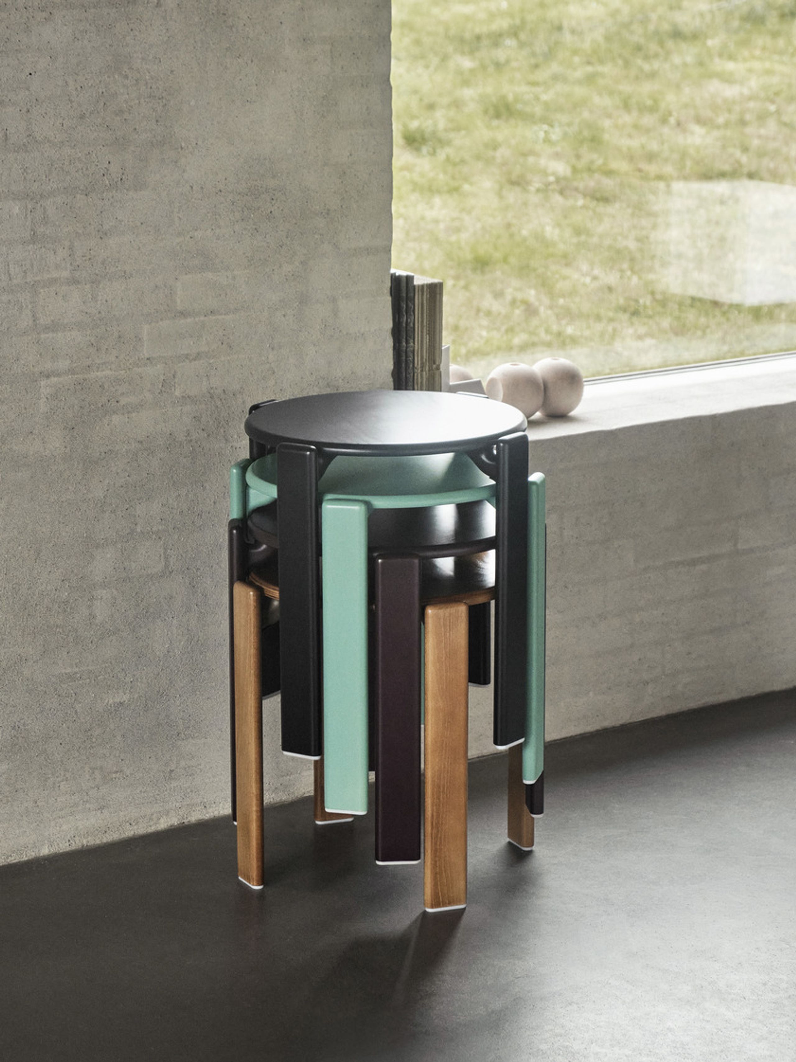 HAY - Stool - Rey stool - Deep black