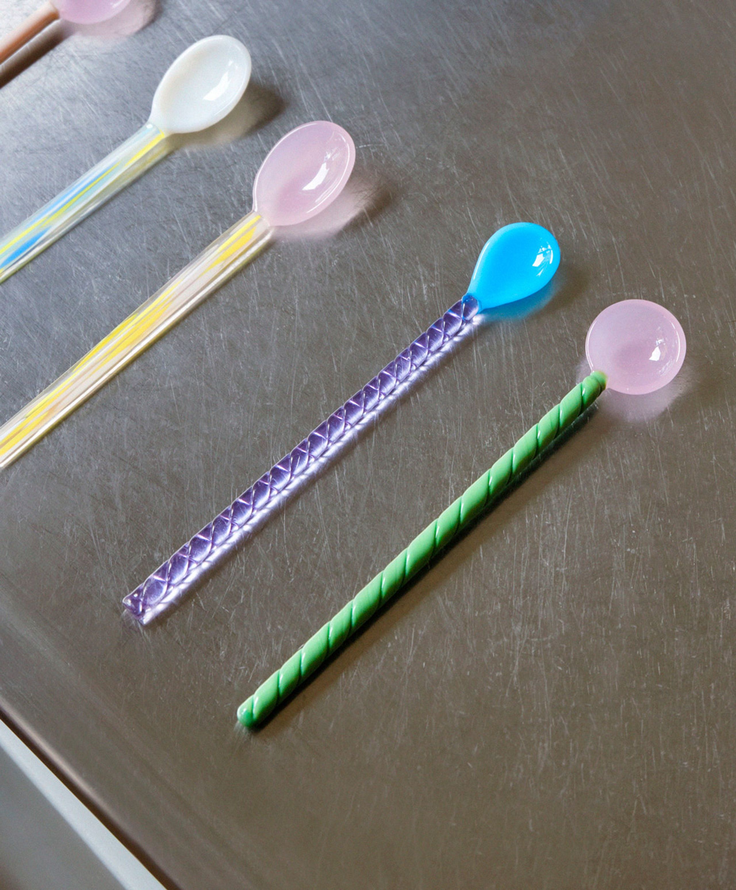 HAY - Cucchiai - Glass Spoons - Round - Aubergine & Light Pink