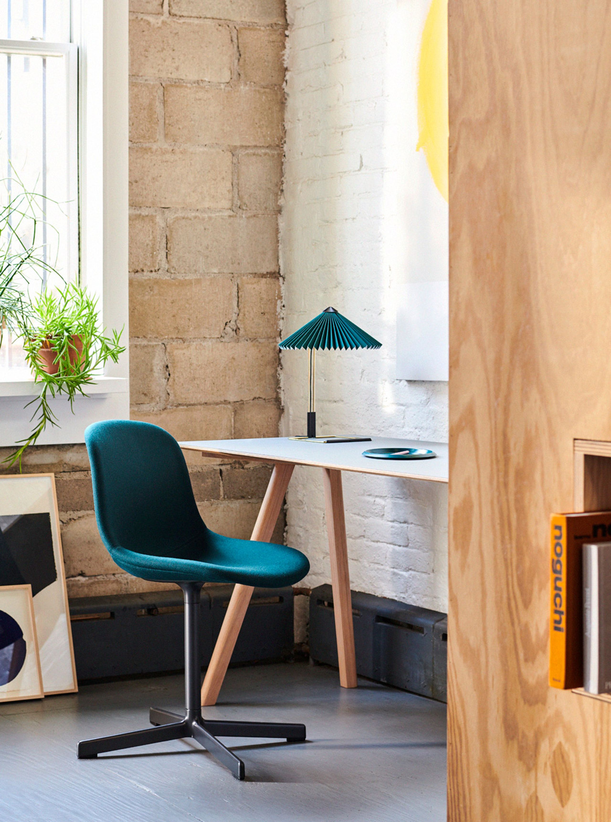 HAY - Skrivebord - CPH 90 Desk - Matt Lacquered Oak / Grey