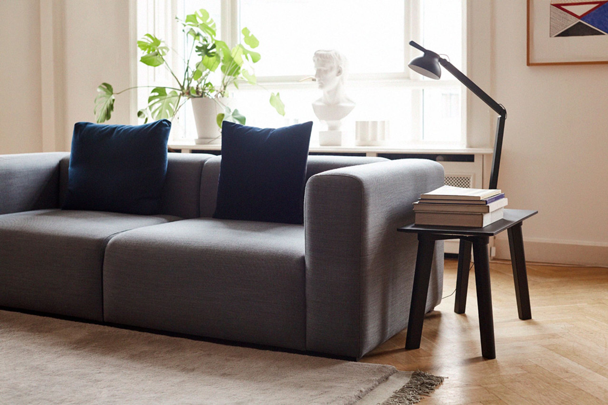 HAY - Sofa - Mags Sofa / 2.5 Seater - Combination 1 / Swarm Multi Colour