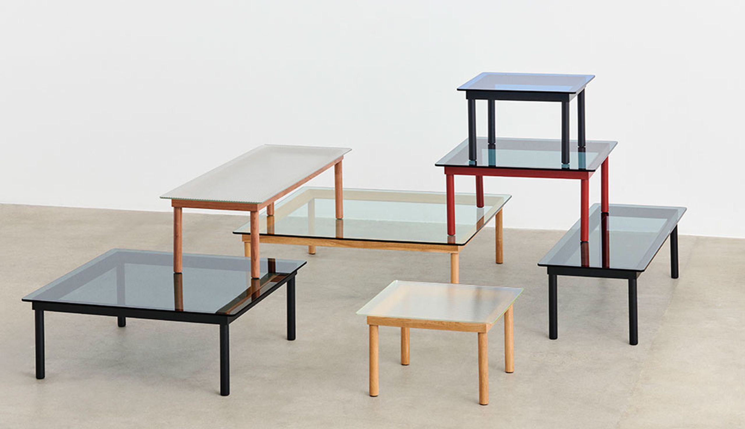 HAY - Coffee Table - Kofi / 60 x 60 - Base: Barn Red Water-Based Lacquered Oak