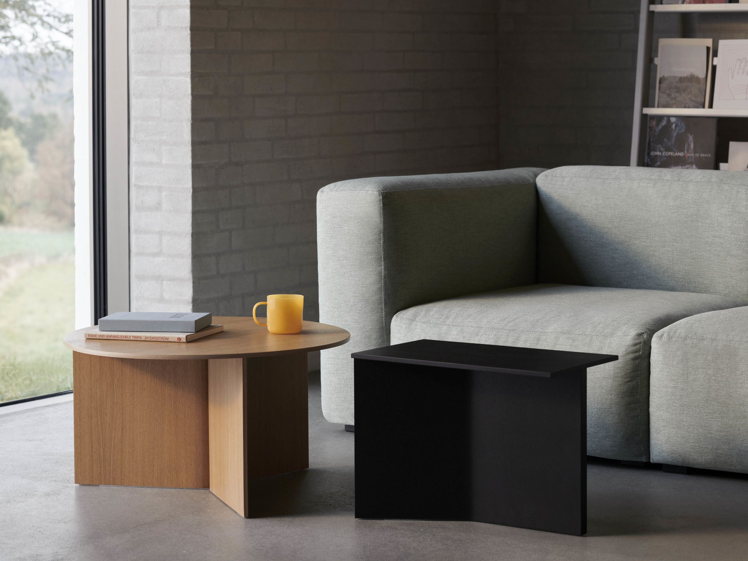 HAY - Coffee Table - Slit table wood - Round walnut