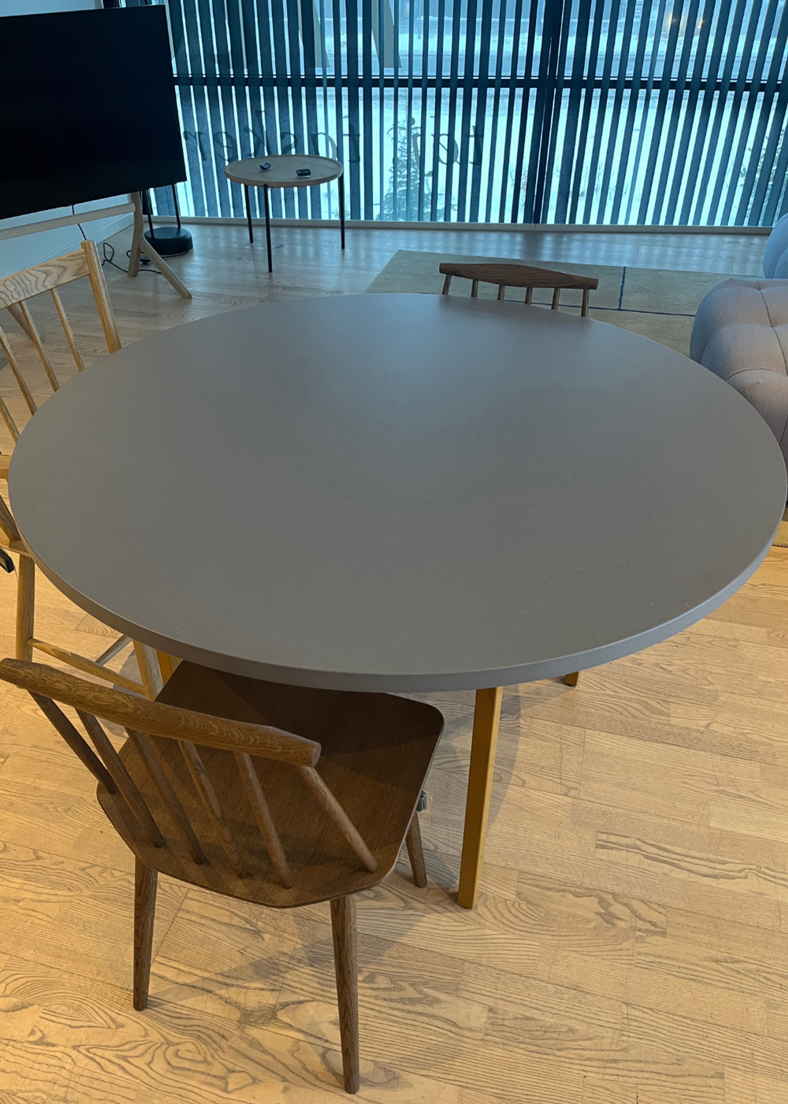 HAY - Dining Table - Two-Colour Table - Round - Ochre/Light Grey - Showroom Model