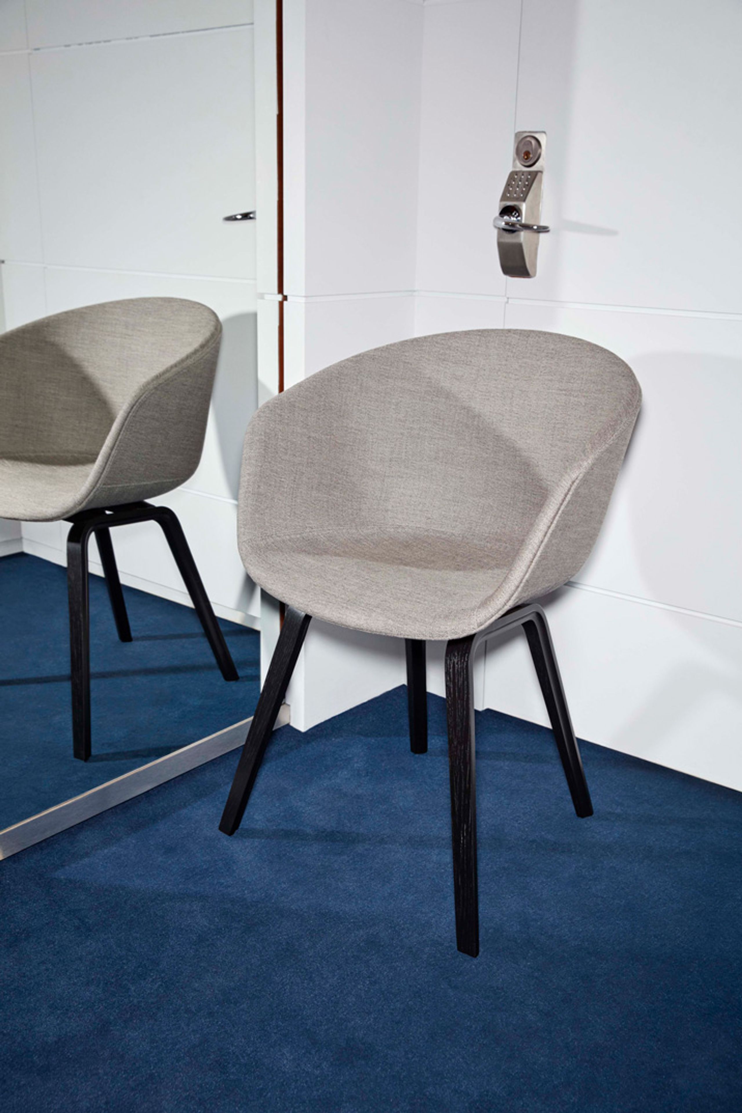HAY - Dining chair - AAC 23 - Full Upholstery | New Edition - Remix 152