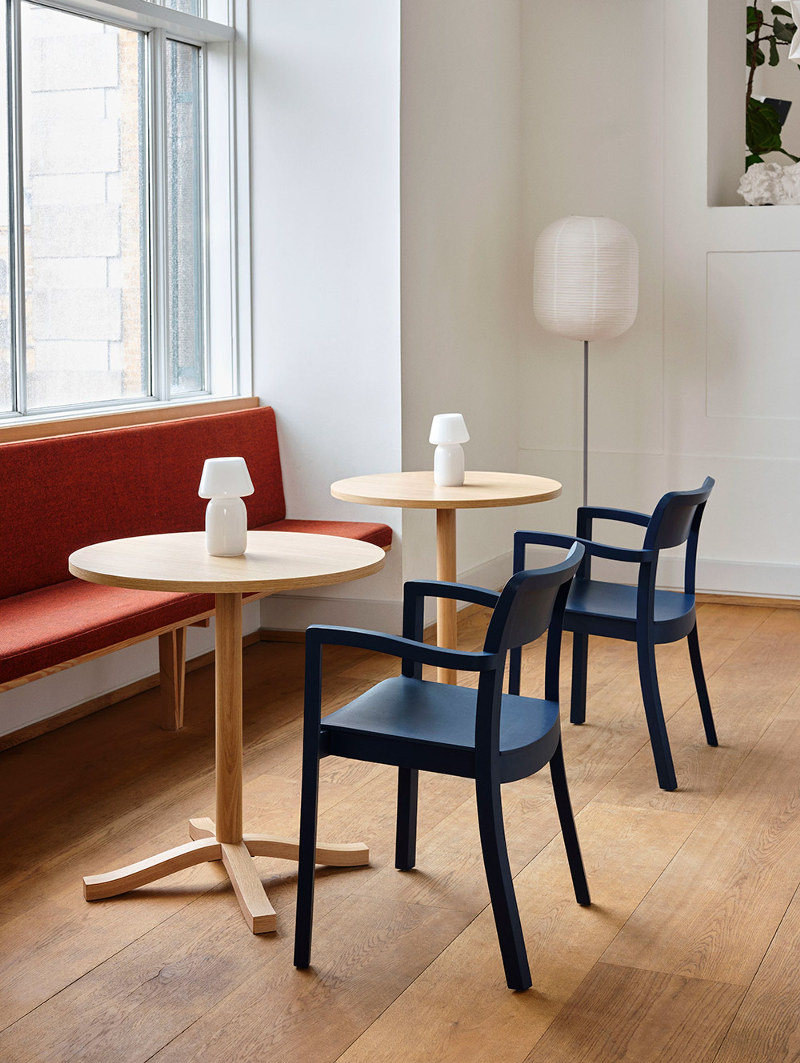 HAY - Dining chair - Pastis Table - Small - Black