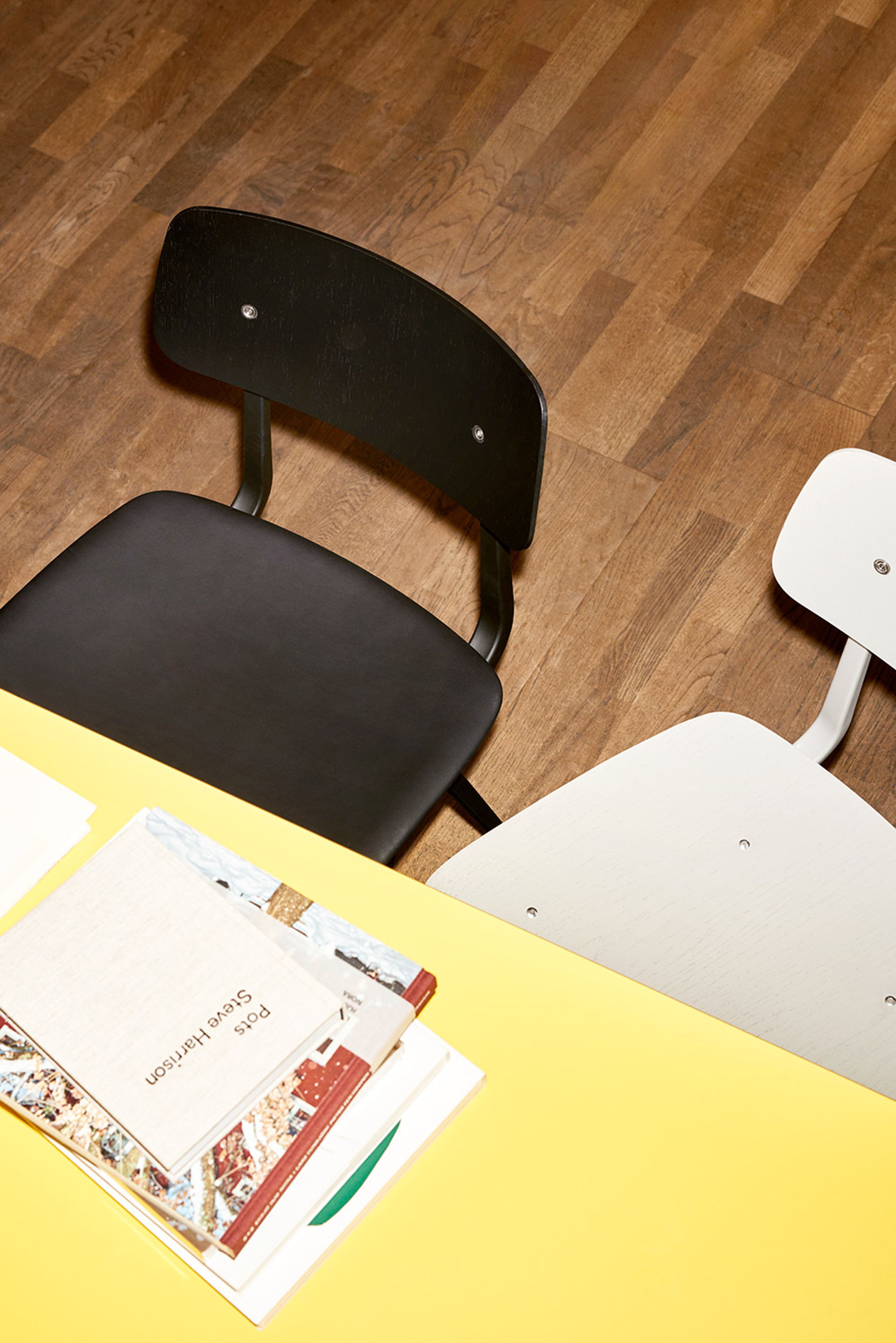 HAY - Esstischstuhl - Result Chair / Full Upholstery - Sense Black / Black