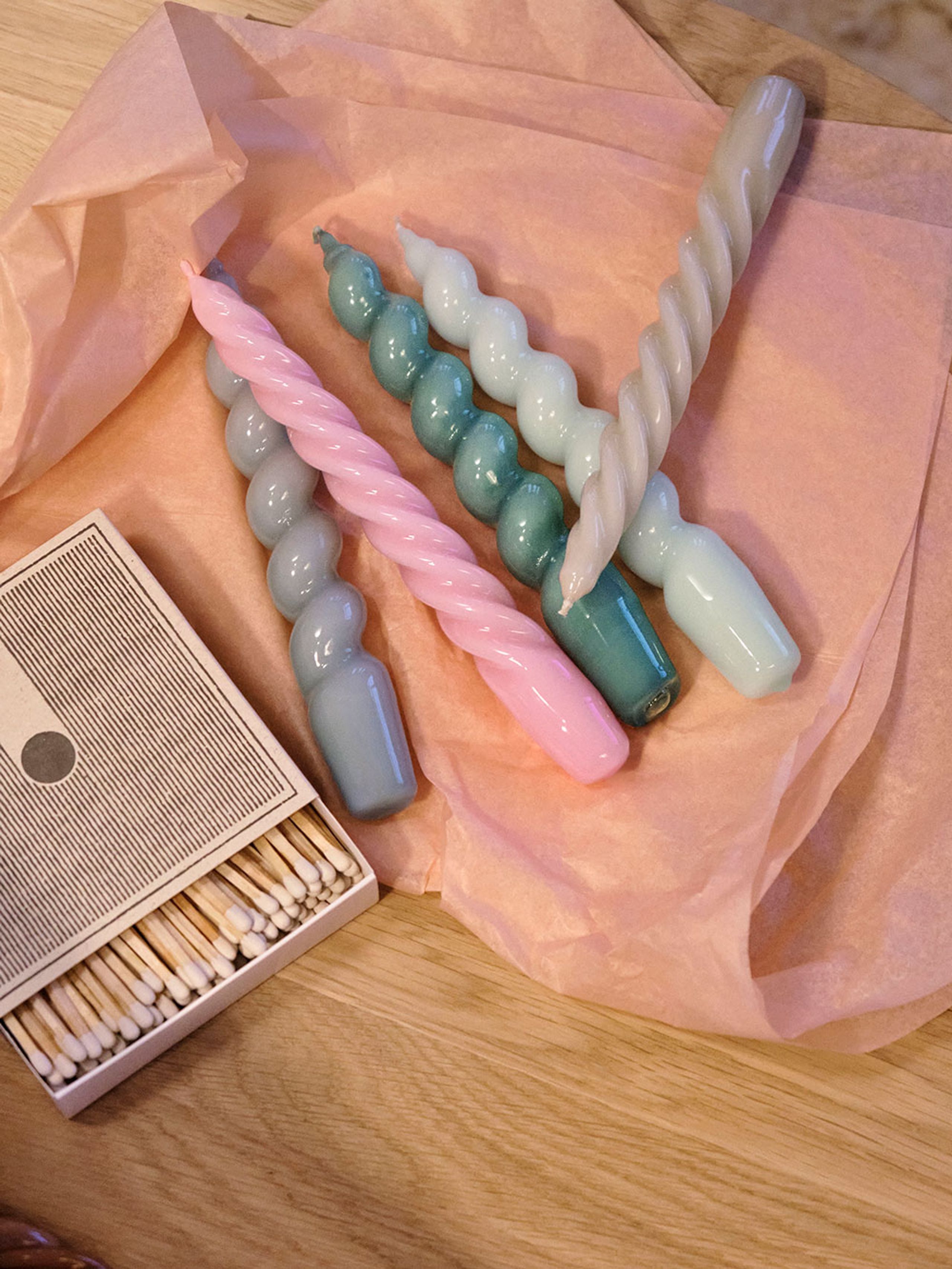 HAY - Svíčky - Spiral Candles / Single - Tangerine