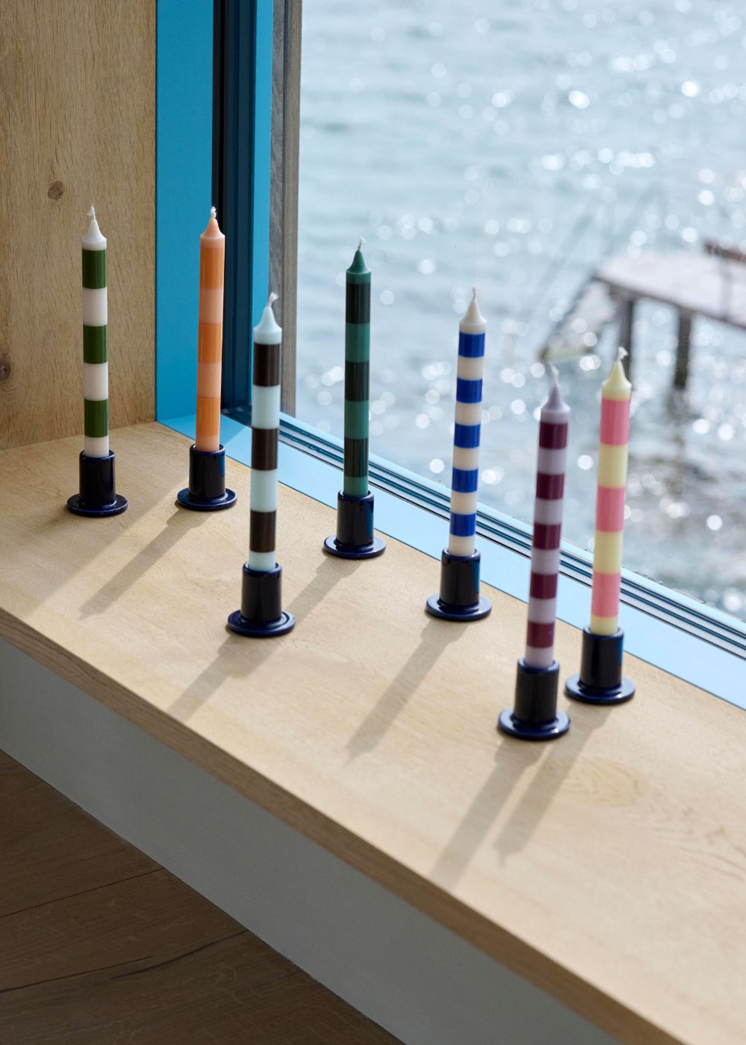 HAY - Svíčky - Stripe Candle - Red & Bordeaux