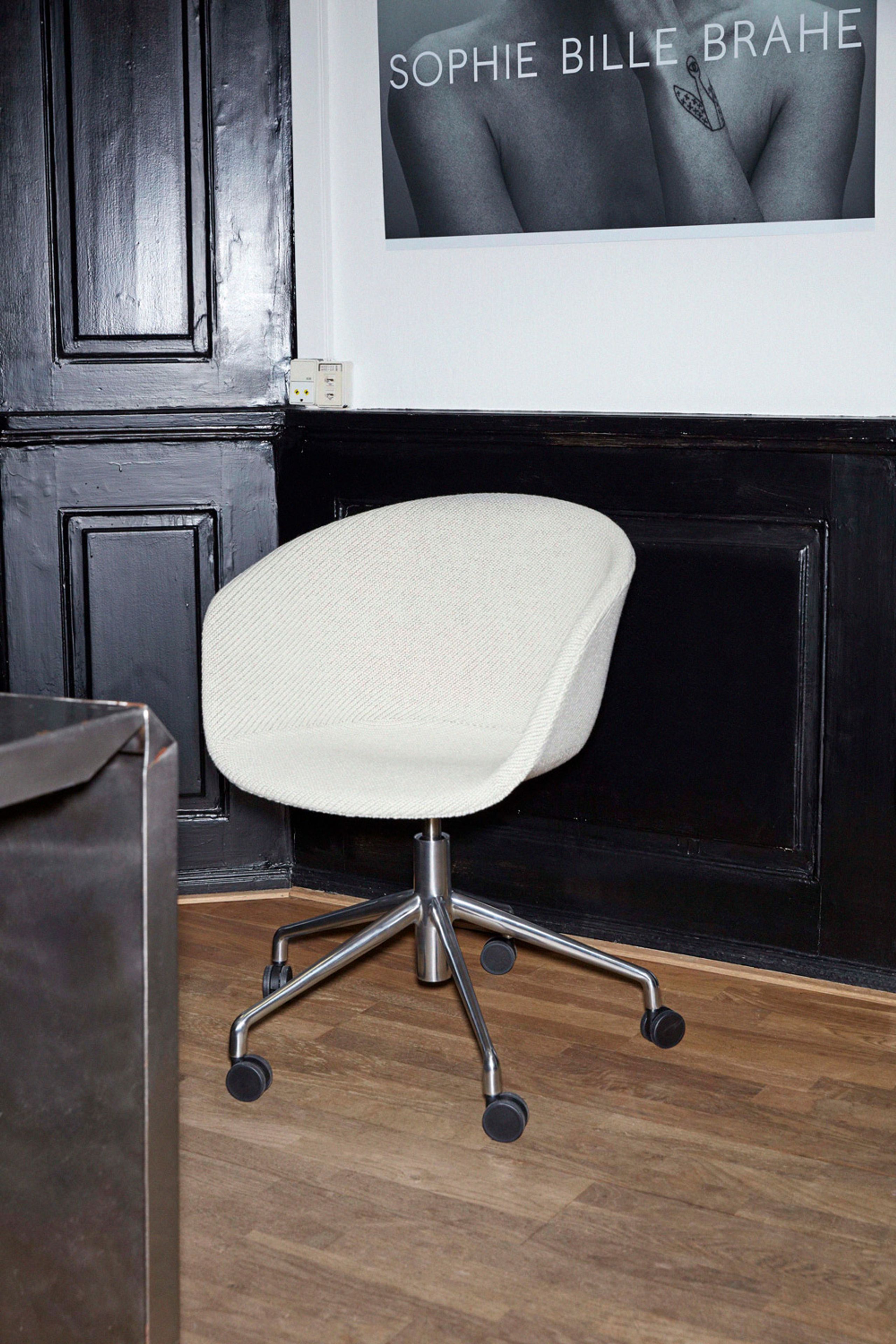 HAY - Chair - AAC 53 / Full Upholstery - Seat: Remix 183