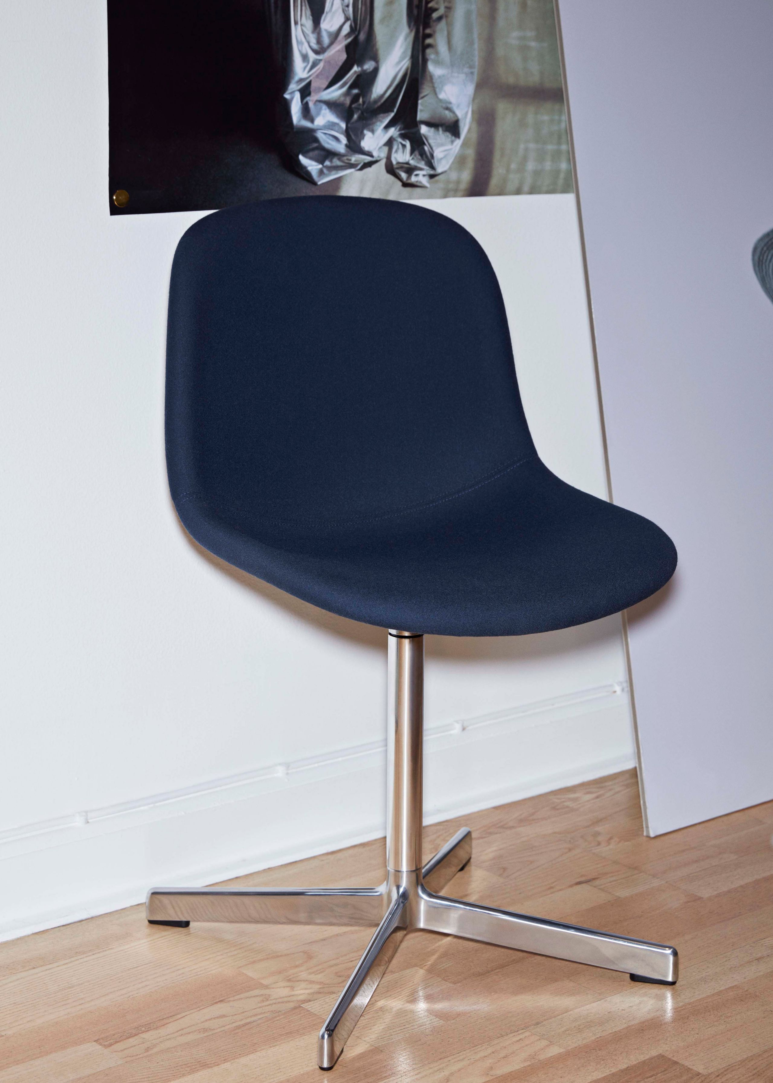 HAY - Stuhl - NEU 10 / Upholstery - Surface by HAY 650 / Soft Black Aluminium