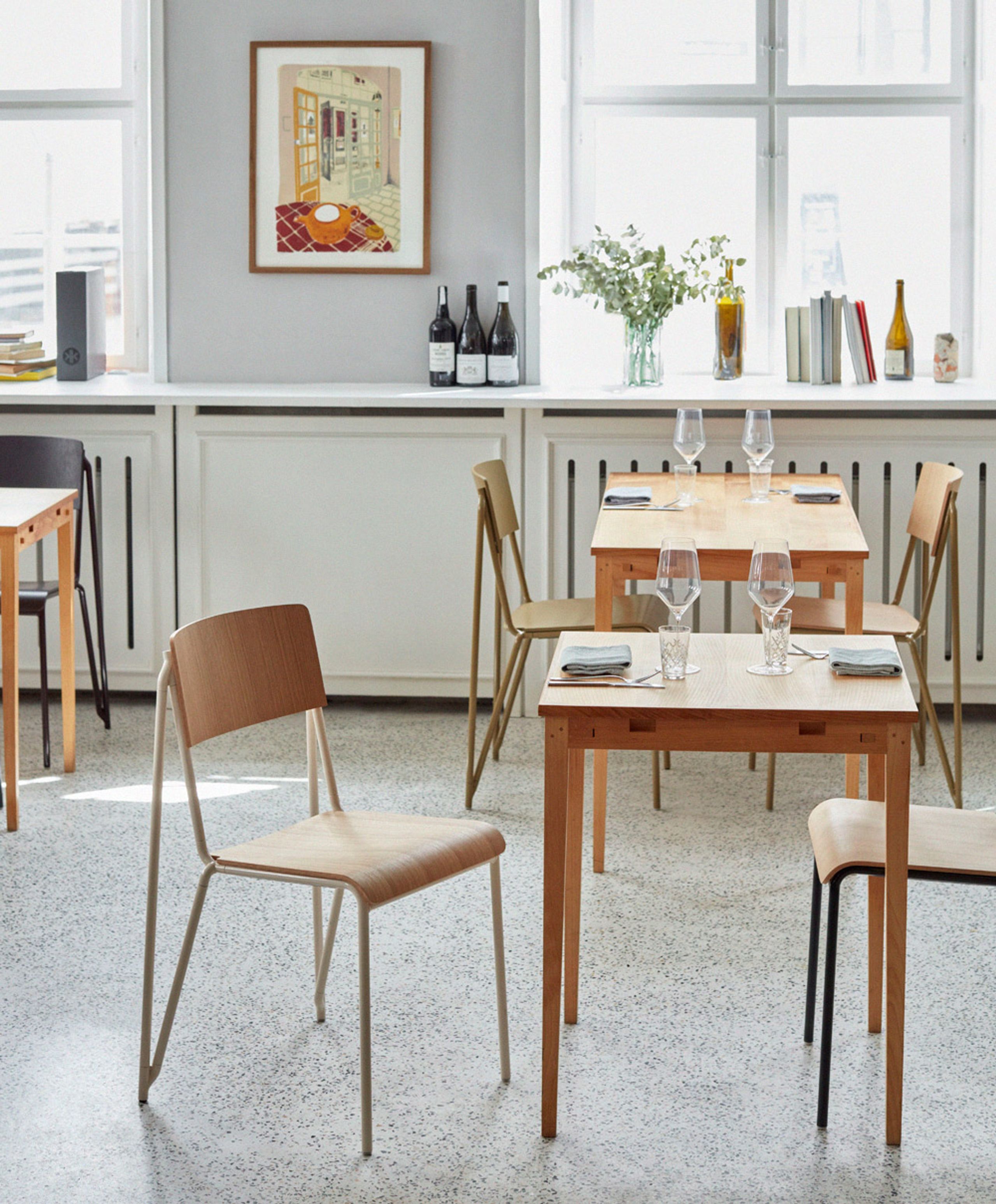 HAY - Chaise - Petit Standard - Black Stained Oak / Black Steel