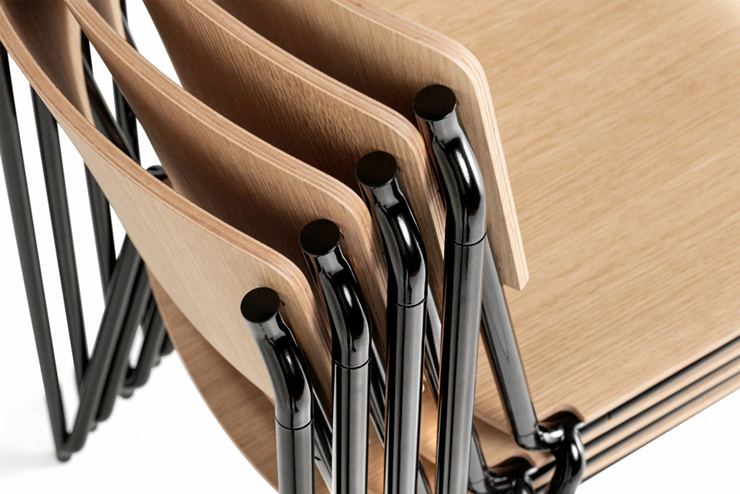 HAY - Chaise - Petit Standard - Black Stained Oak / Black Steel