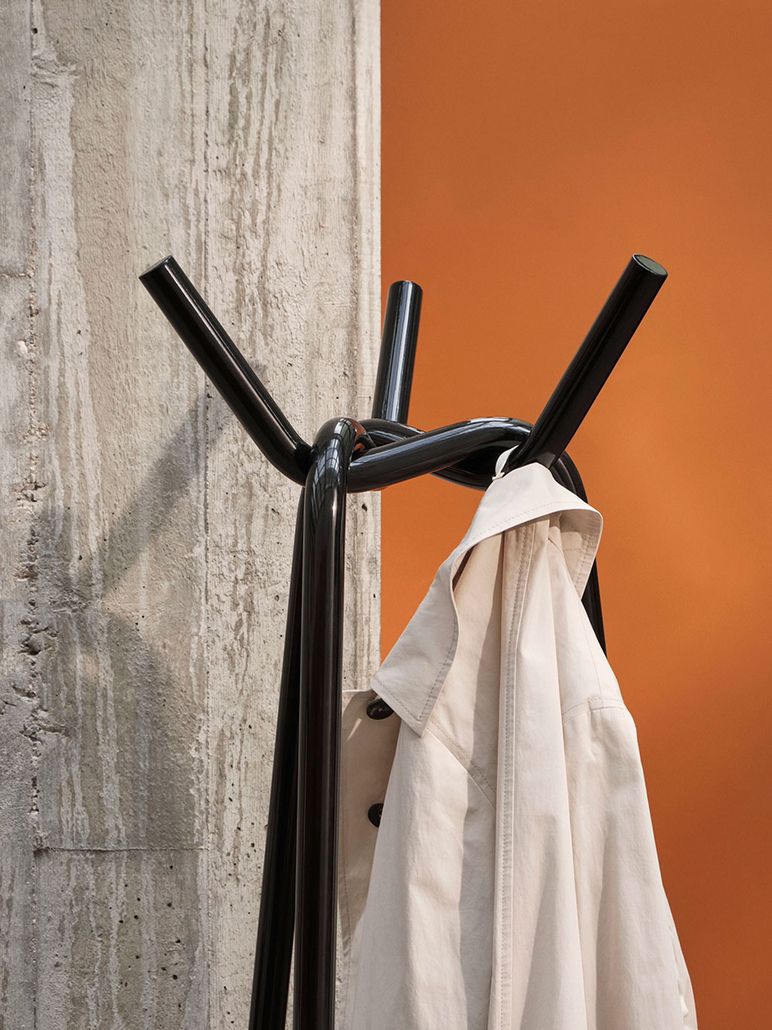 HAY - Coat Stand - Knit - Black