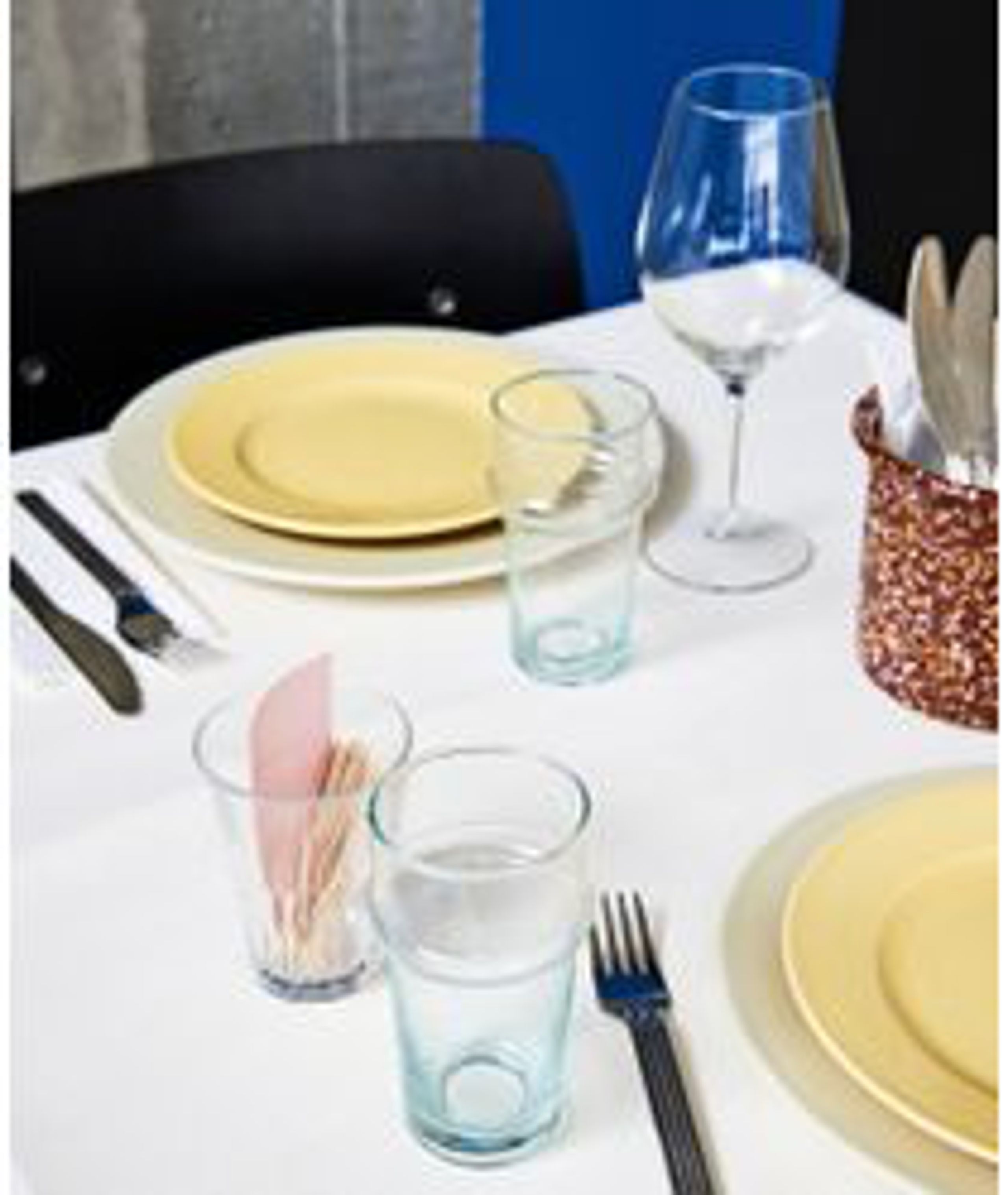 HAY - Plate - Rainbow Collection / Medium Plate - Sand