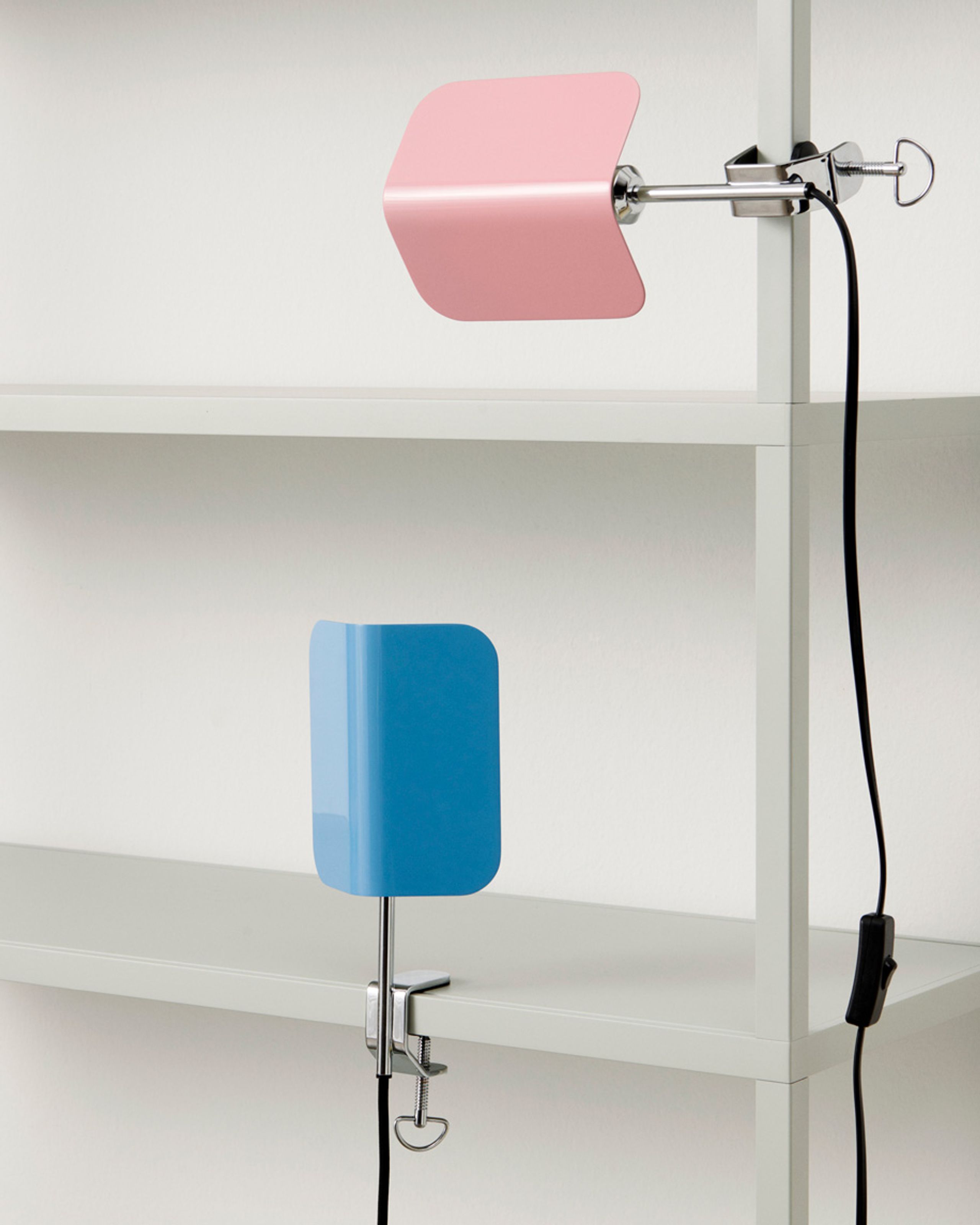 HAY - Væglampe - Apex Clip Lamp - Pastel Blue
