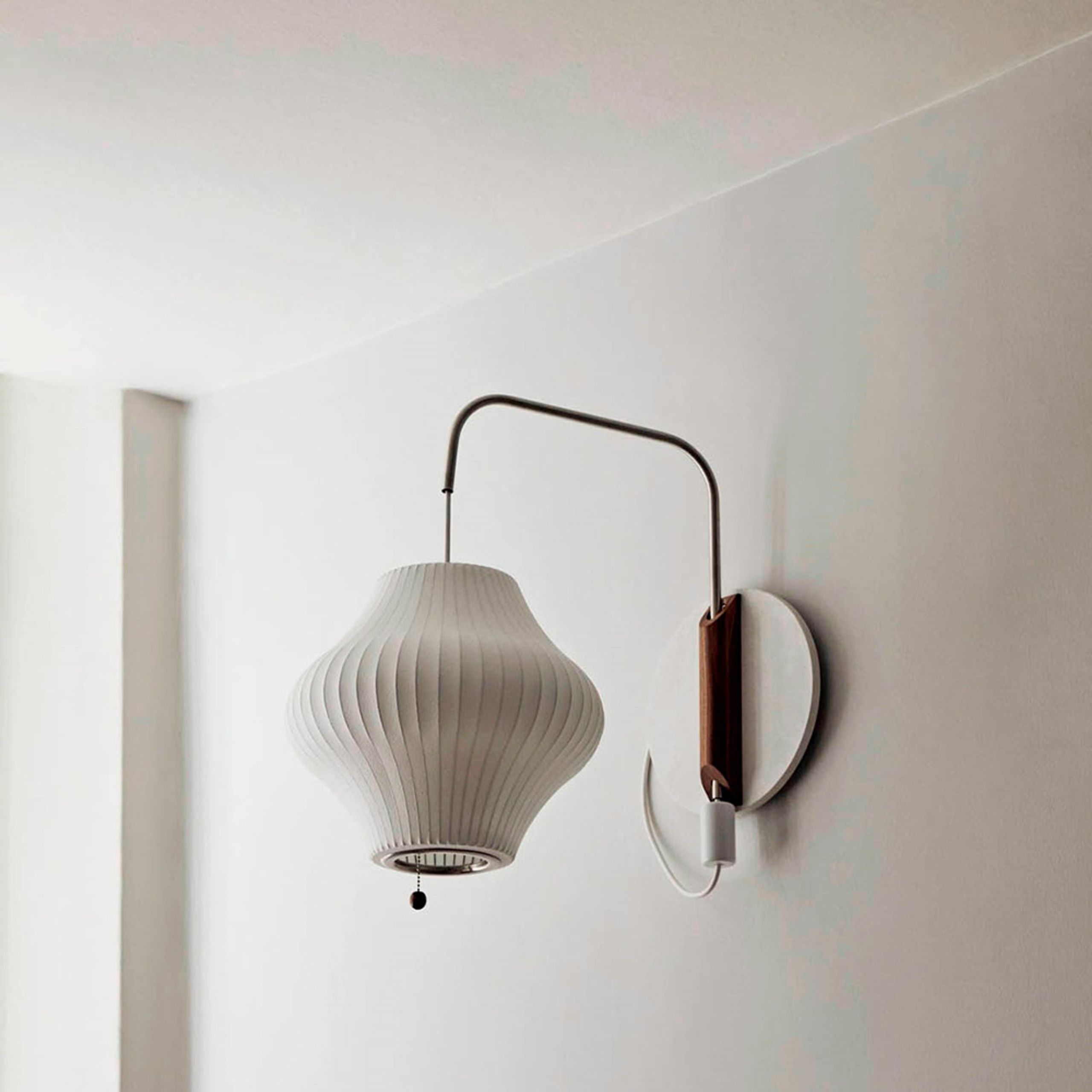 HAY - Wall lamp - Nelson Pear Wall Sconce - Small