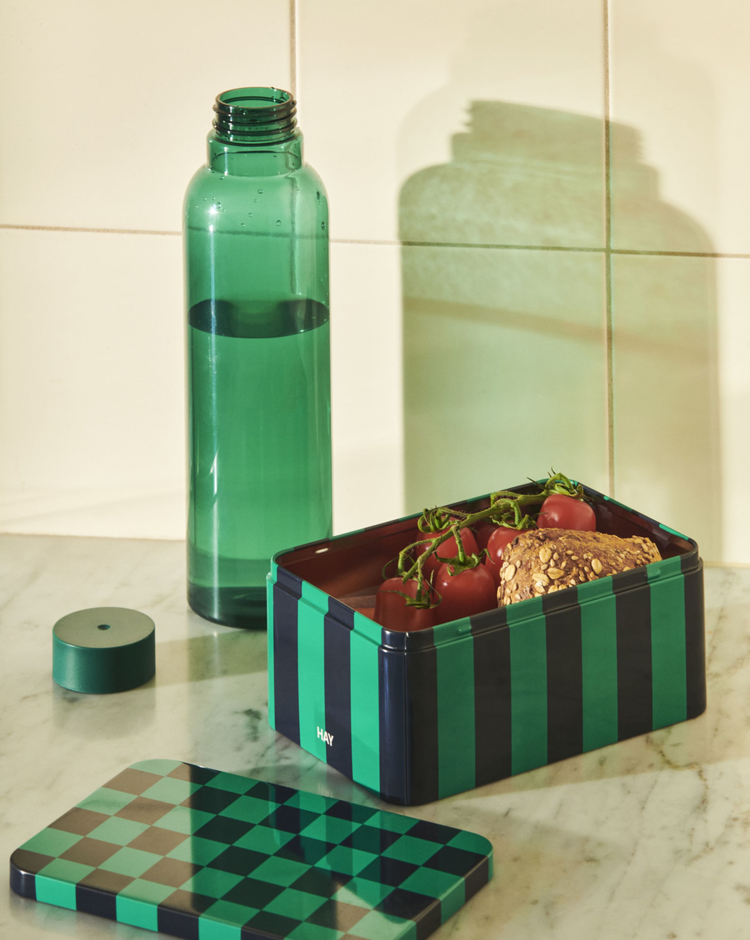 HAY - Airpods Case - Miz Water Bottle - 0,72 litre - Dark green