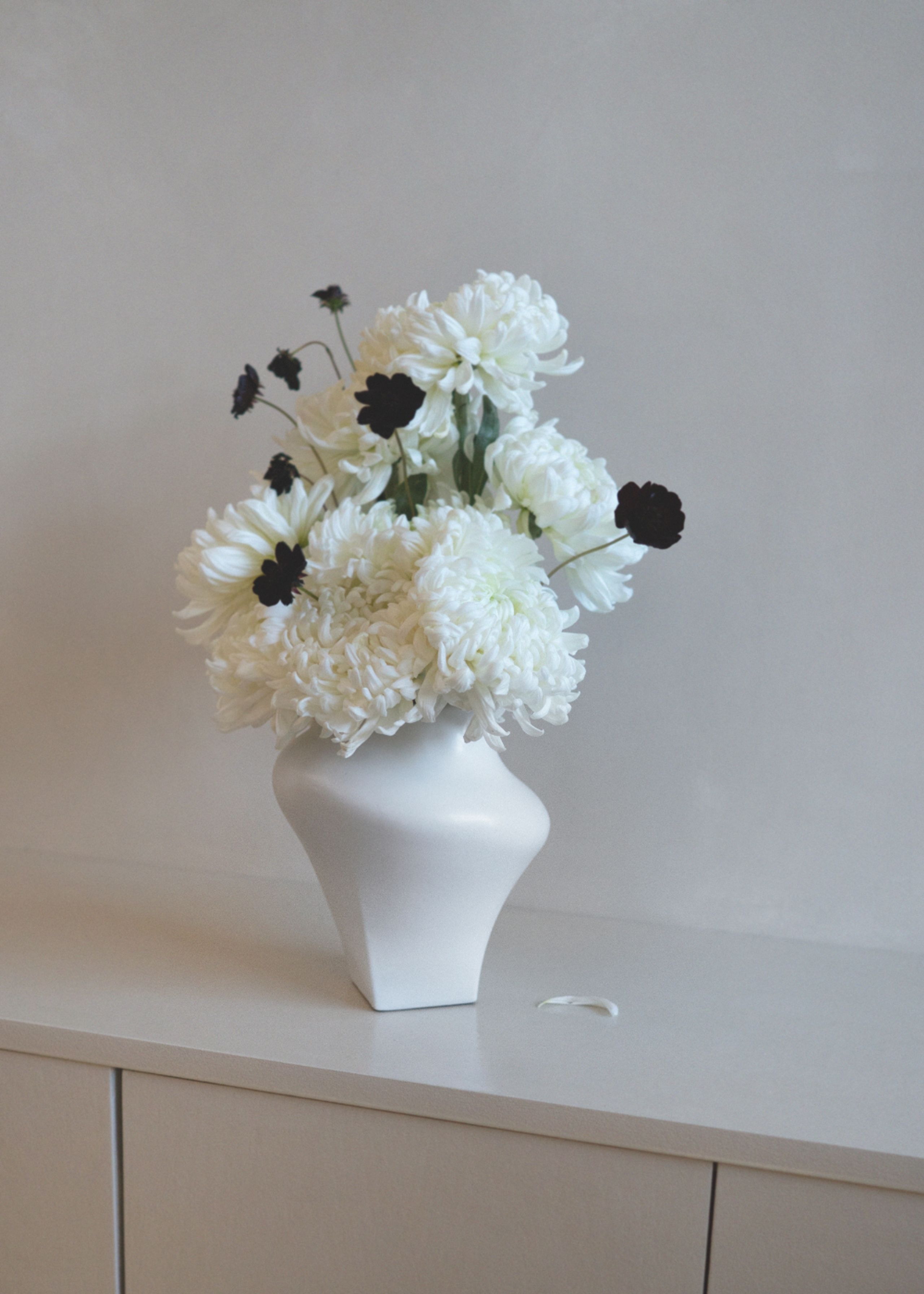 Hein Studio - Vase - Nami vase - White