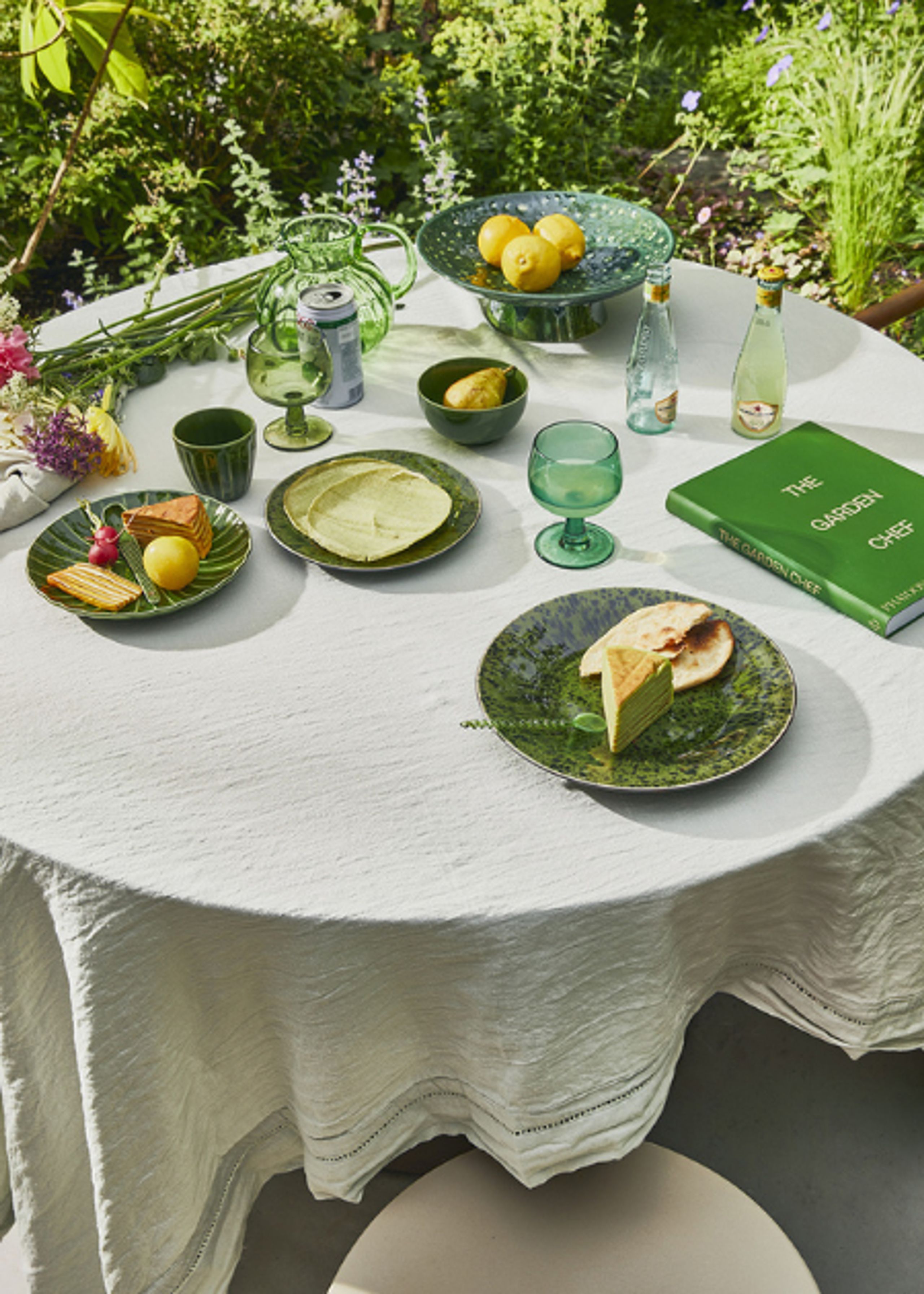 HK Living - Skedar - The Emeralds Ceramic Spoon Textured - Green