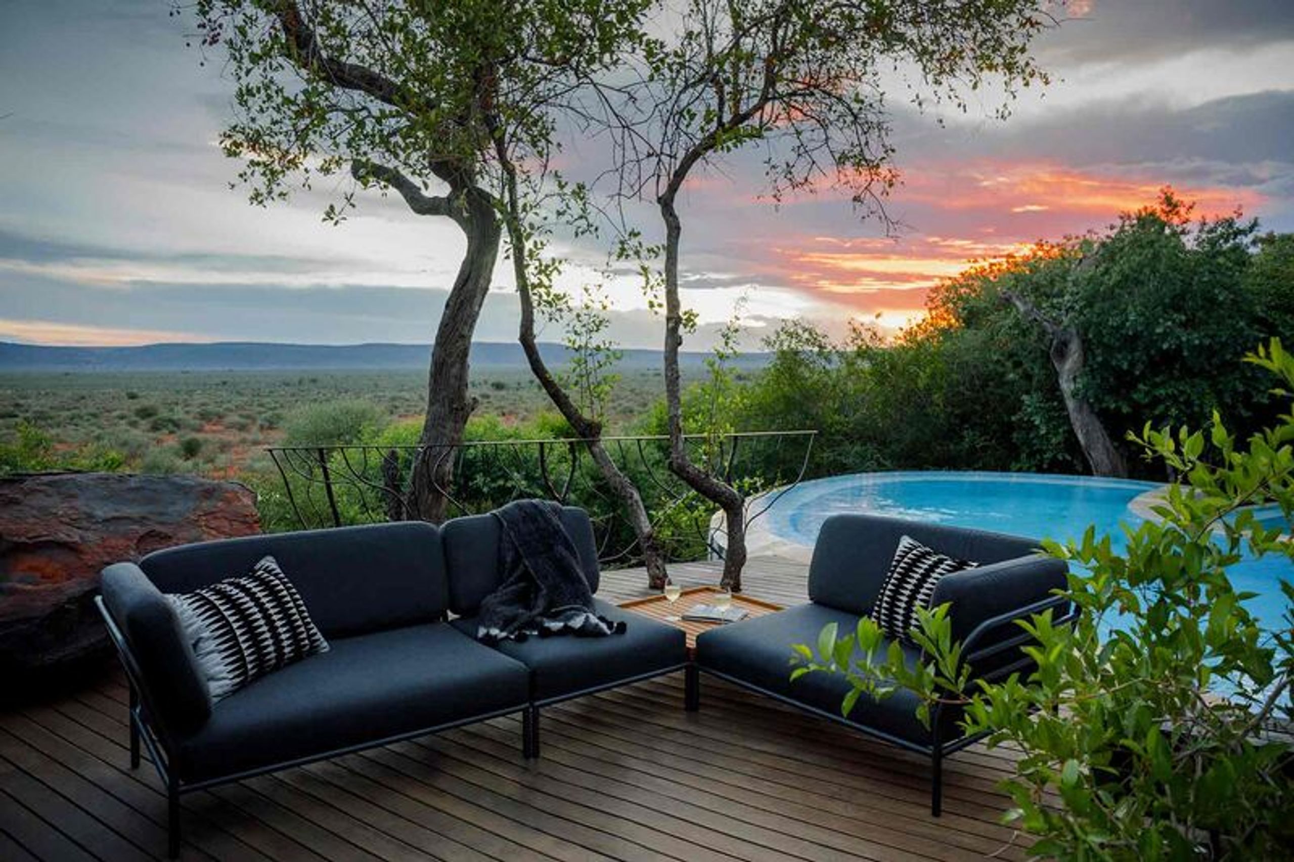 HOUE - Juego de muebles de jardín - LEVEL / Left Corner - Char/Muted White