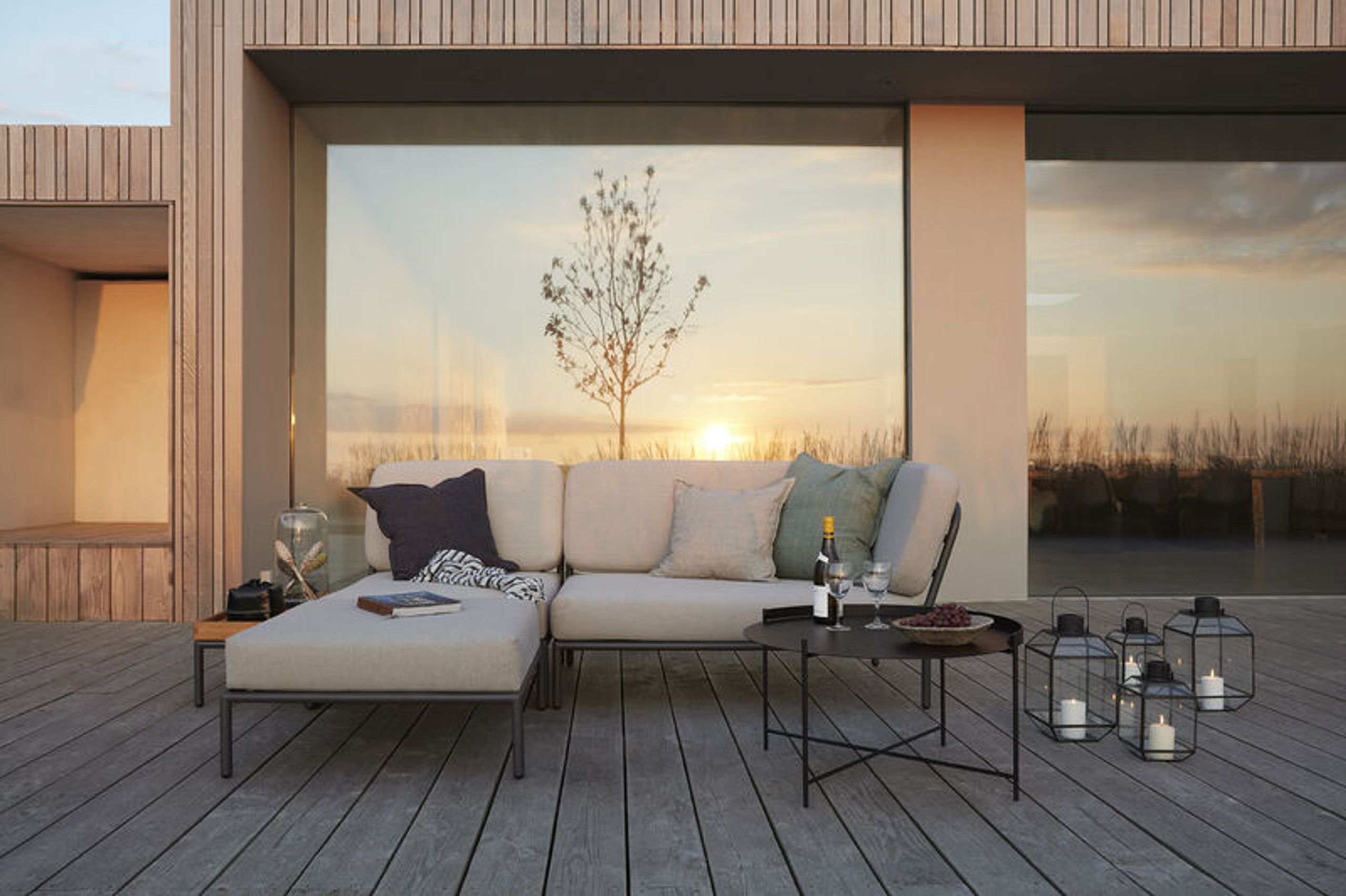 HOUE - Gartenmöbel-Set - LEVEL / Ottoman - Rust/Muted White