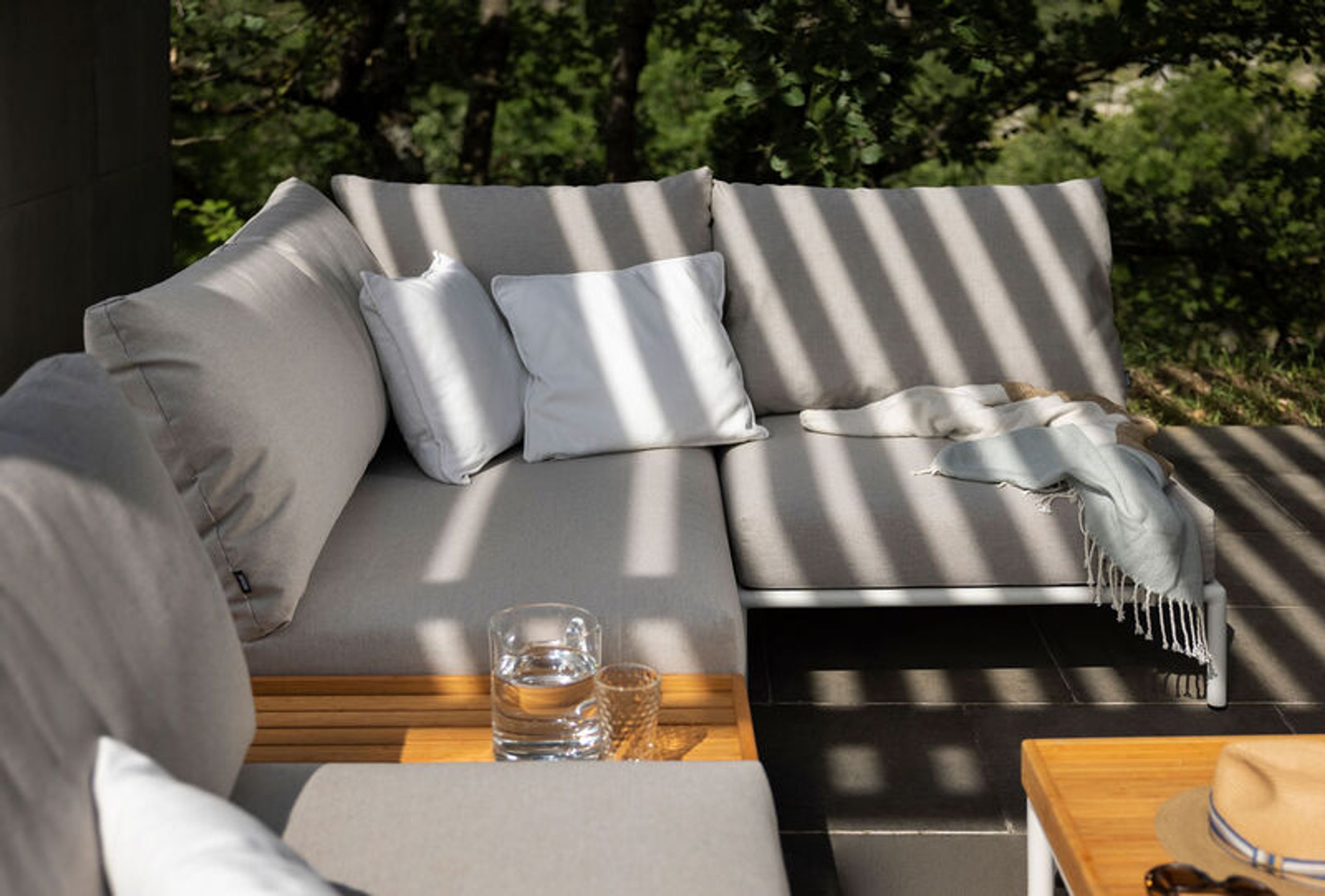 HOUE - Garden sofa - LEVEL 2 / Lounge Chair - Leaf/Muted White