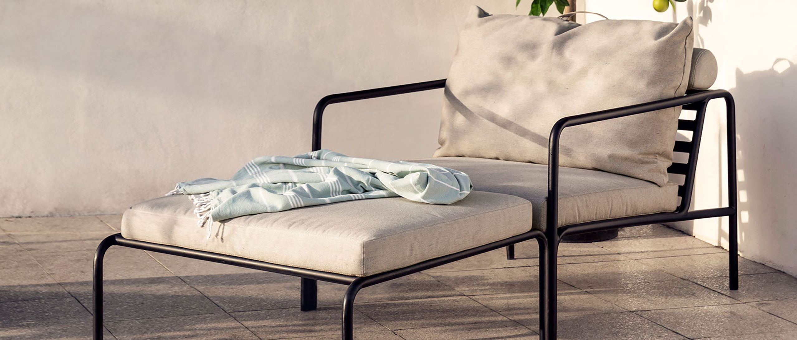 HOUE - Gartenstuhl - AVON Lounge Chair - Alpine/Black