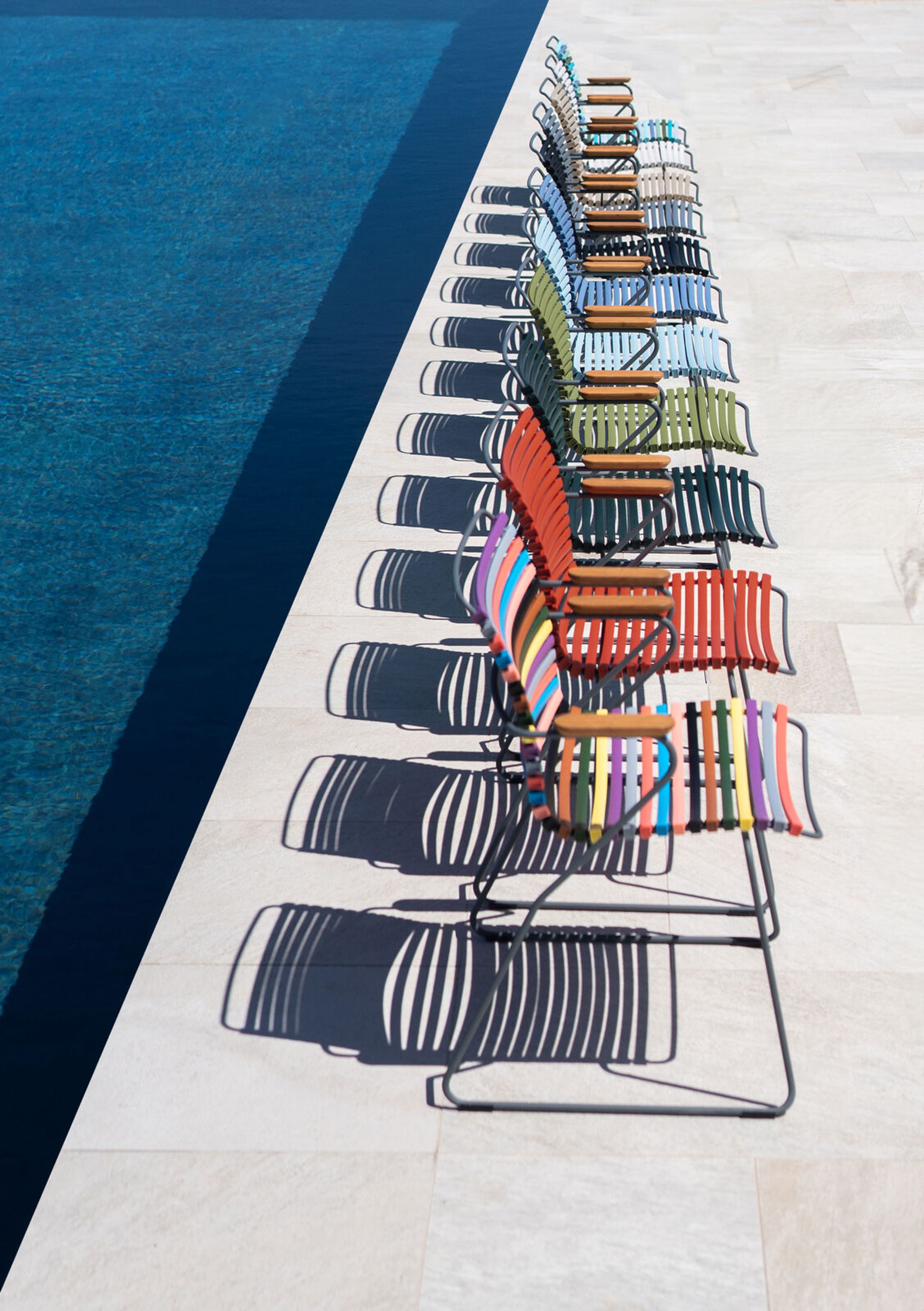 HOUE - Sedia da giardino - Click Dining Chair - Color: Multi col. 1. Frame: Grey. Armrest: Bamboo