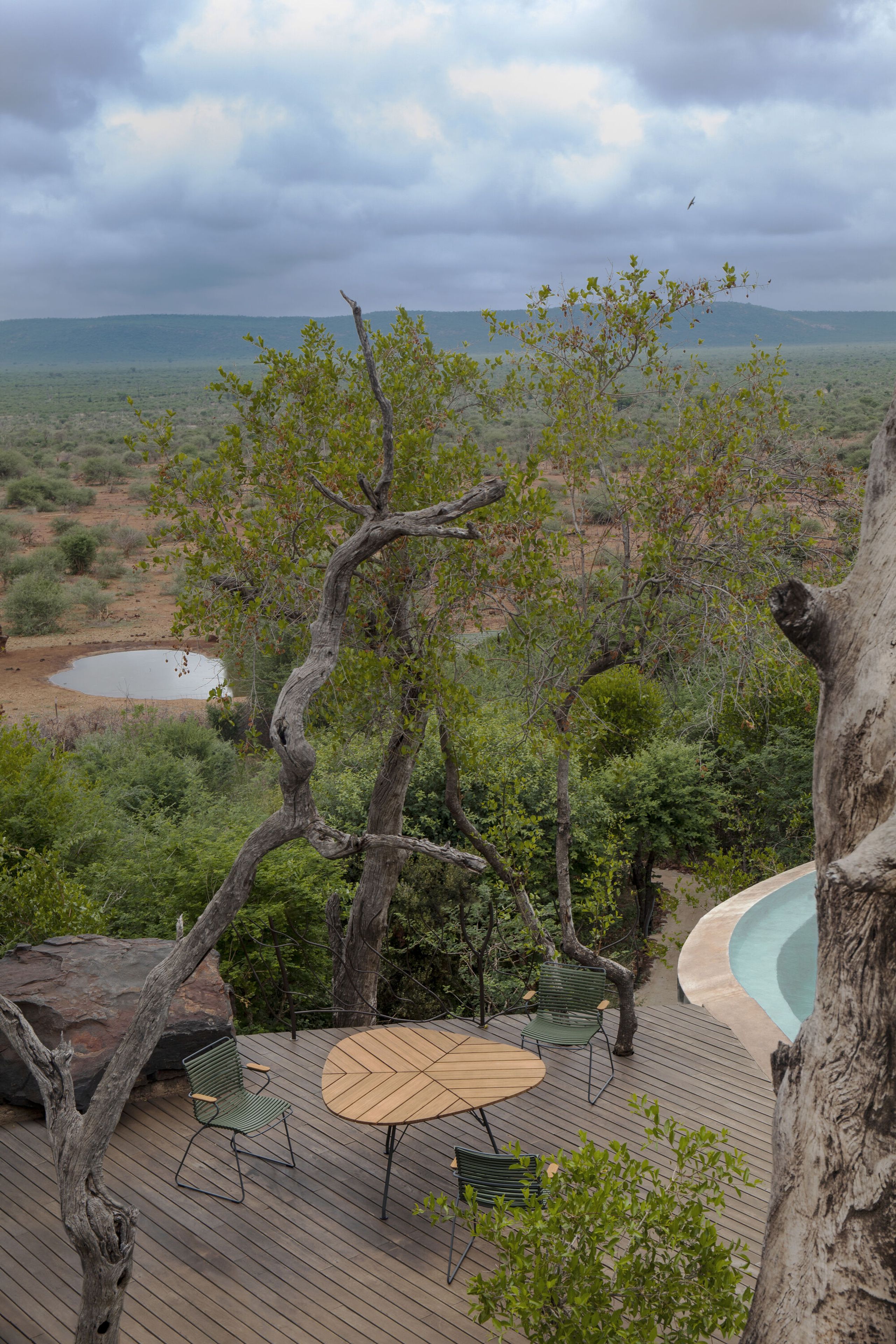 HOUE - Stół jadalny - Leaf Dining Table - Table top: Bamboo / Frame: Grey