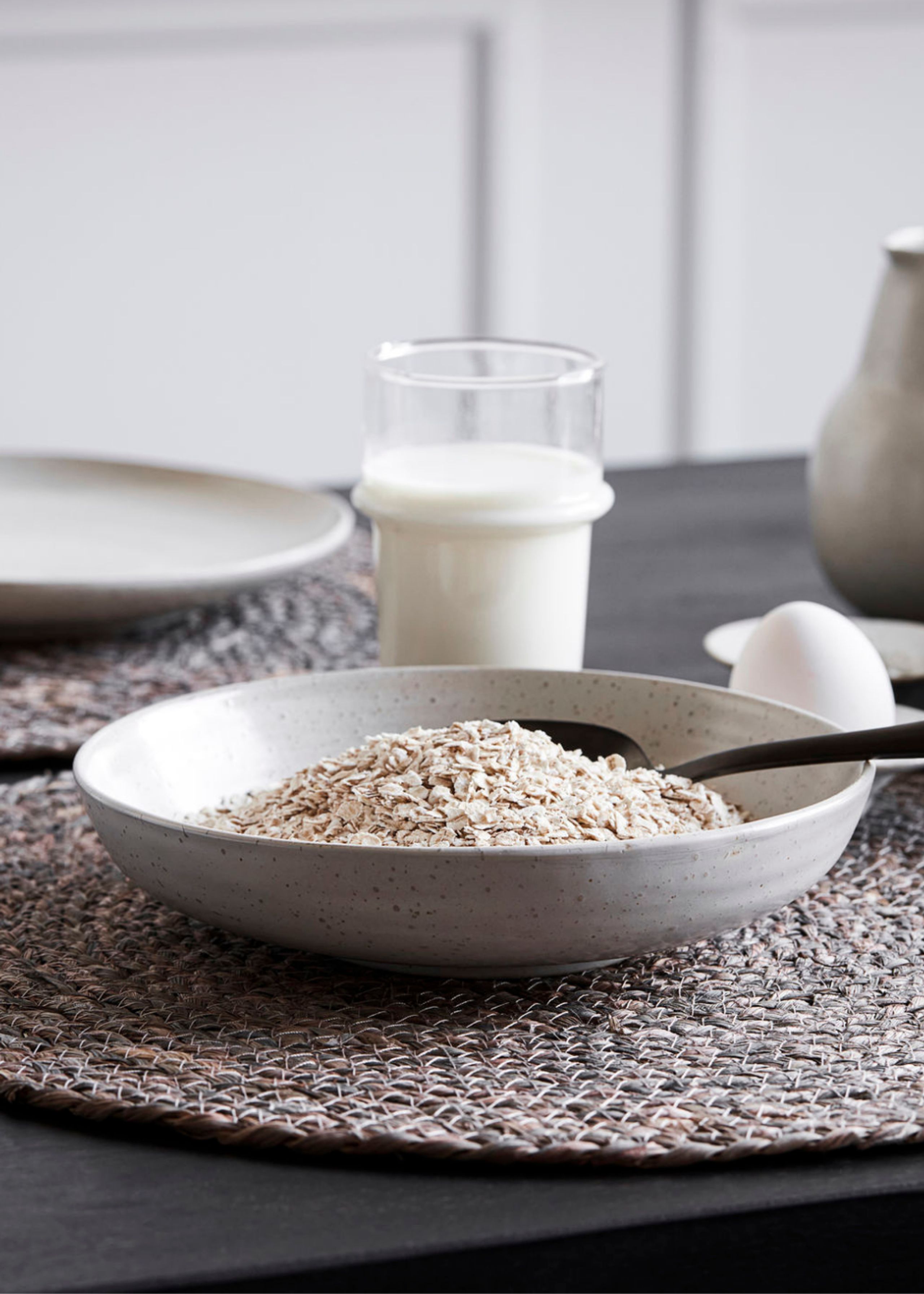 House doctor - Levy - Kagetallerken - House Doctor - Grå/Hvid Skål