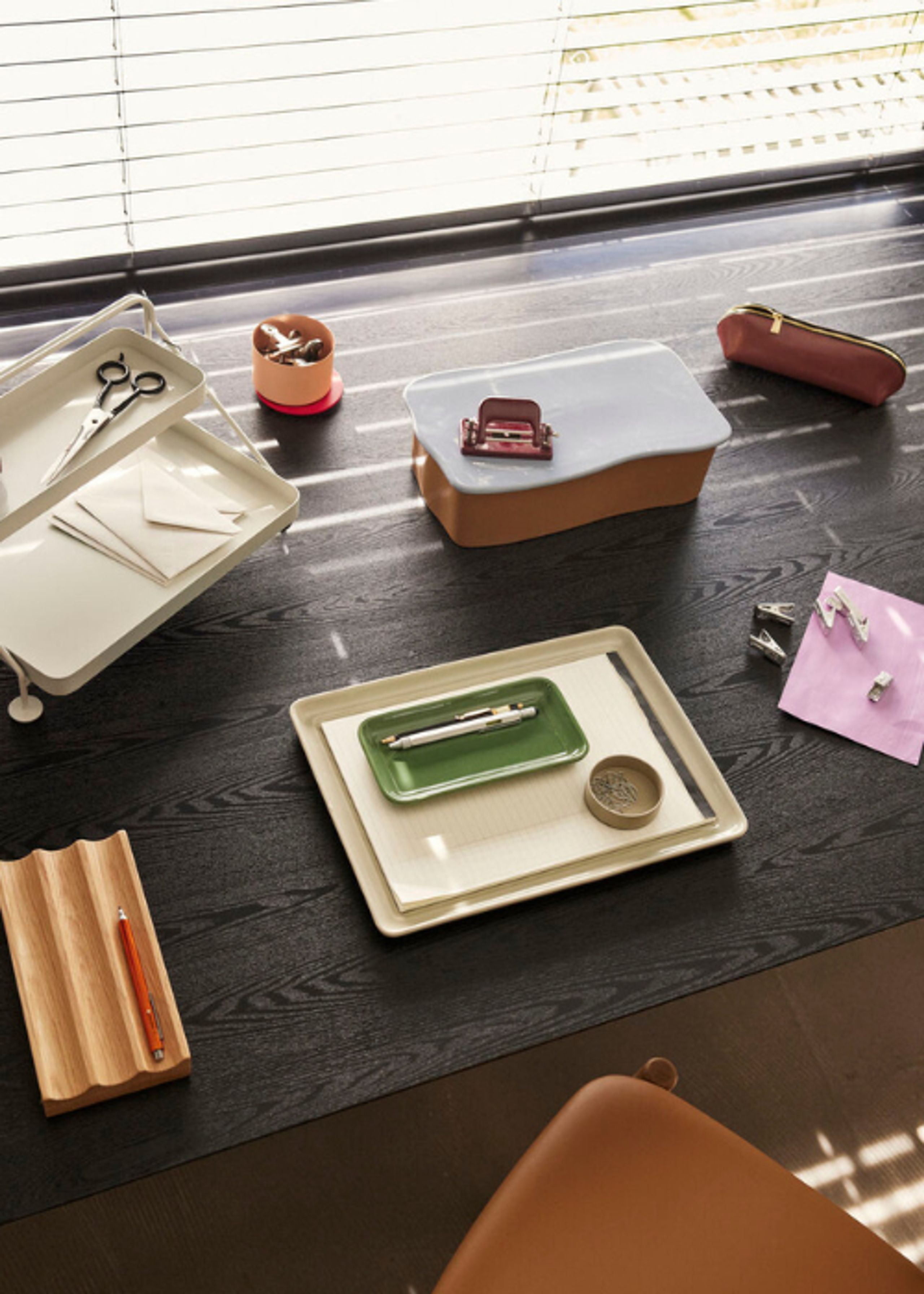 Hübsch - Tray - Amare Bakke - Green/Sand