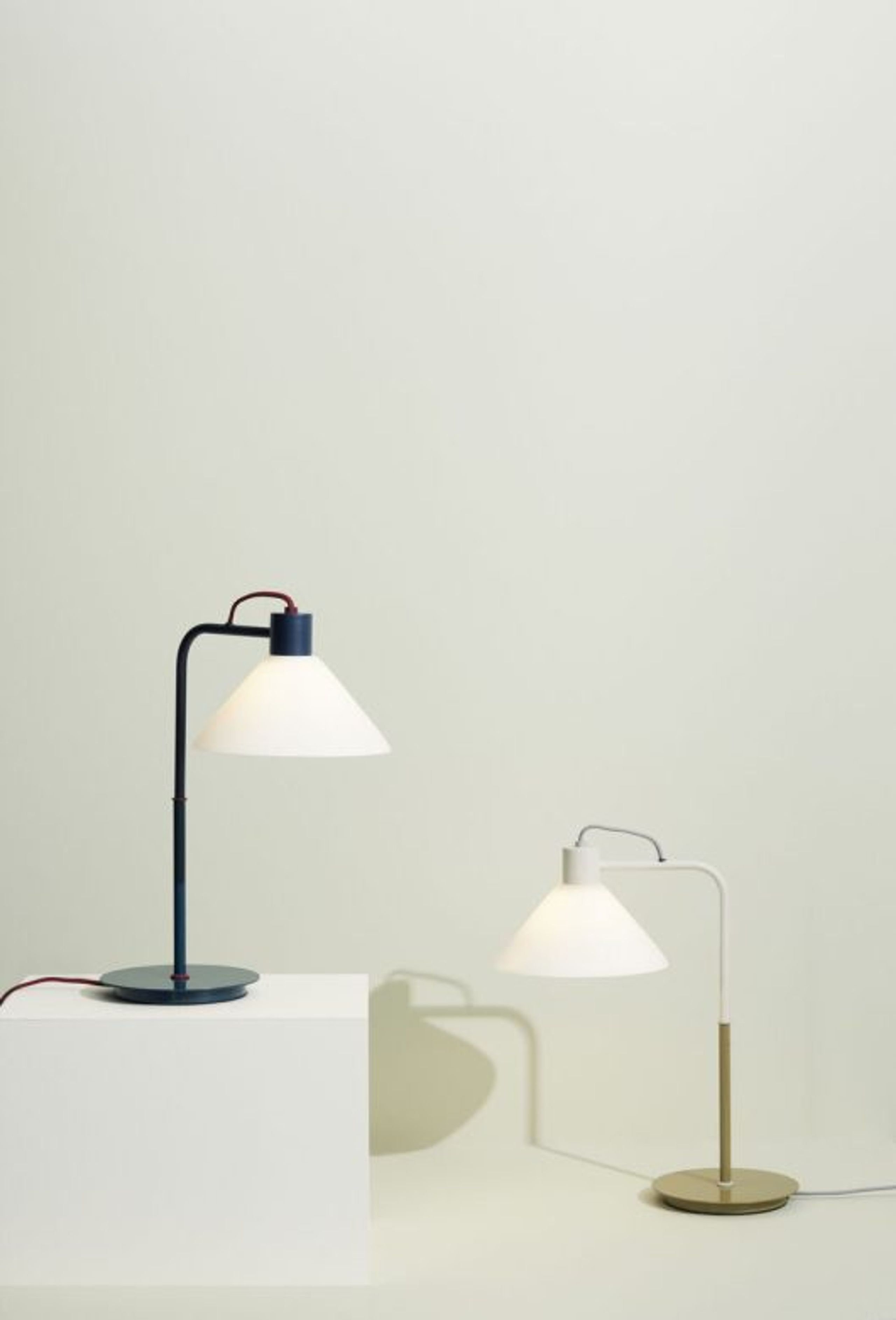 Hübsch - Table Lamp - Spot Table Lamp - Khaki, Sand, White