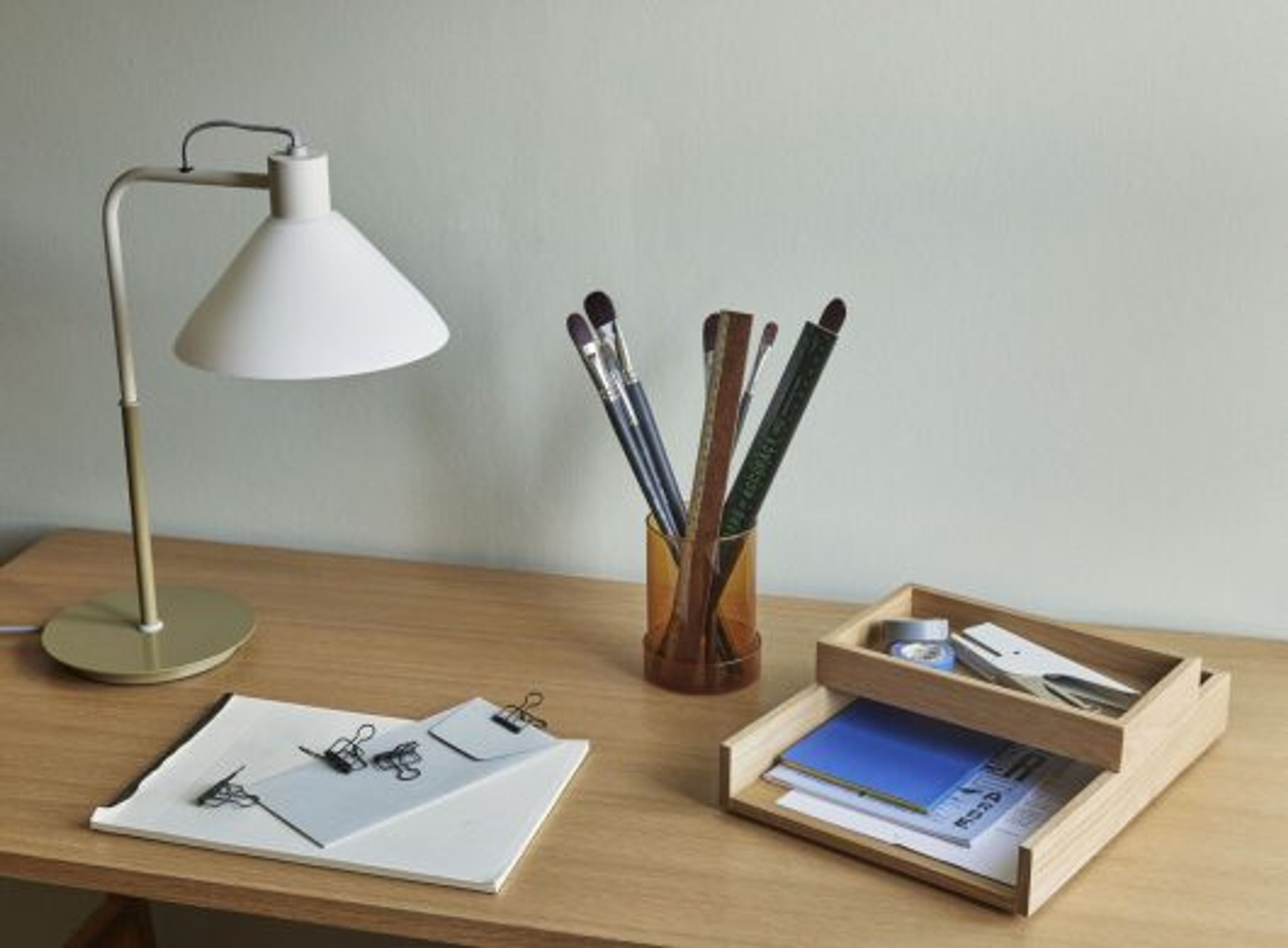 Hübsch - Table Lamp - Spot Table Lamp - Khaki, Sand, White