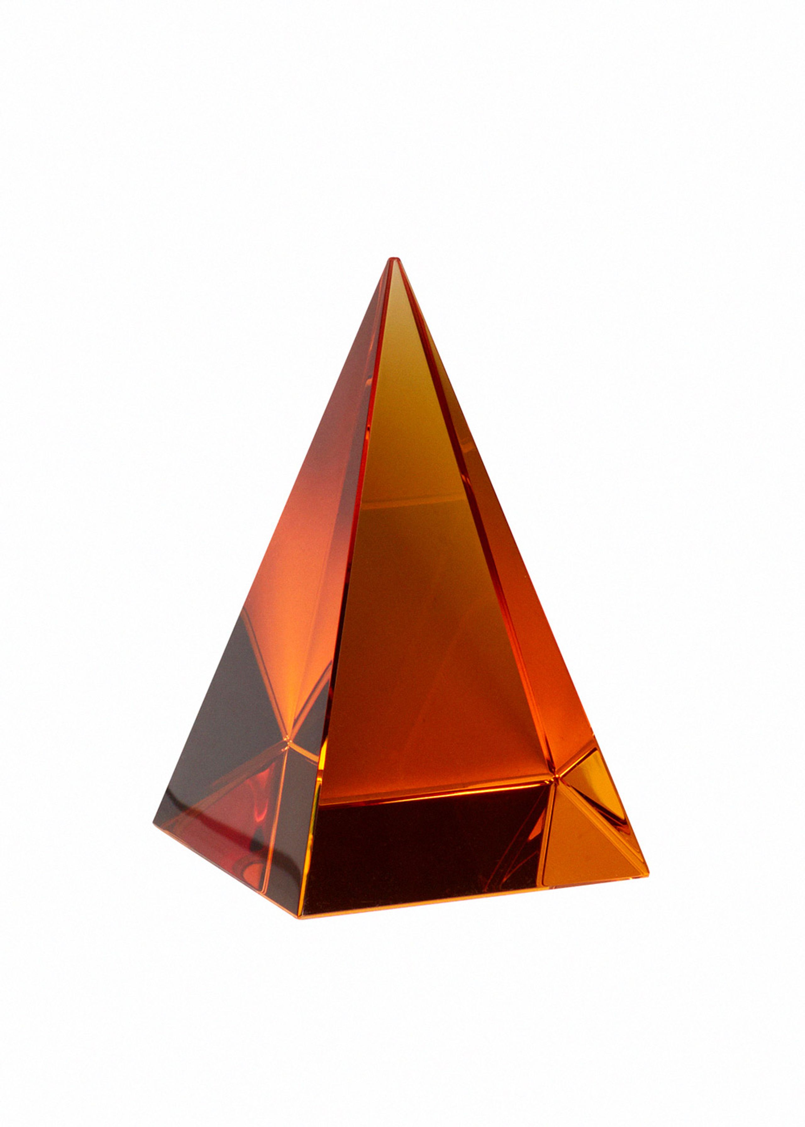 Hübsch - Paperweight - Paperweight Triangle - Amber