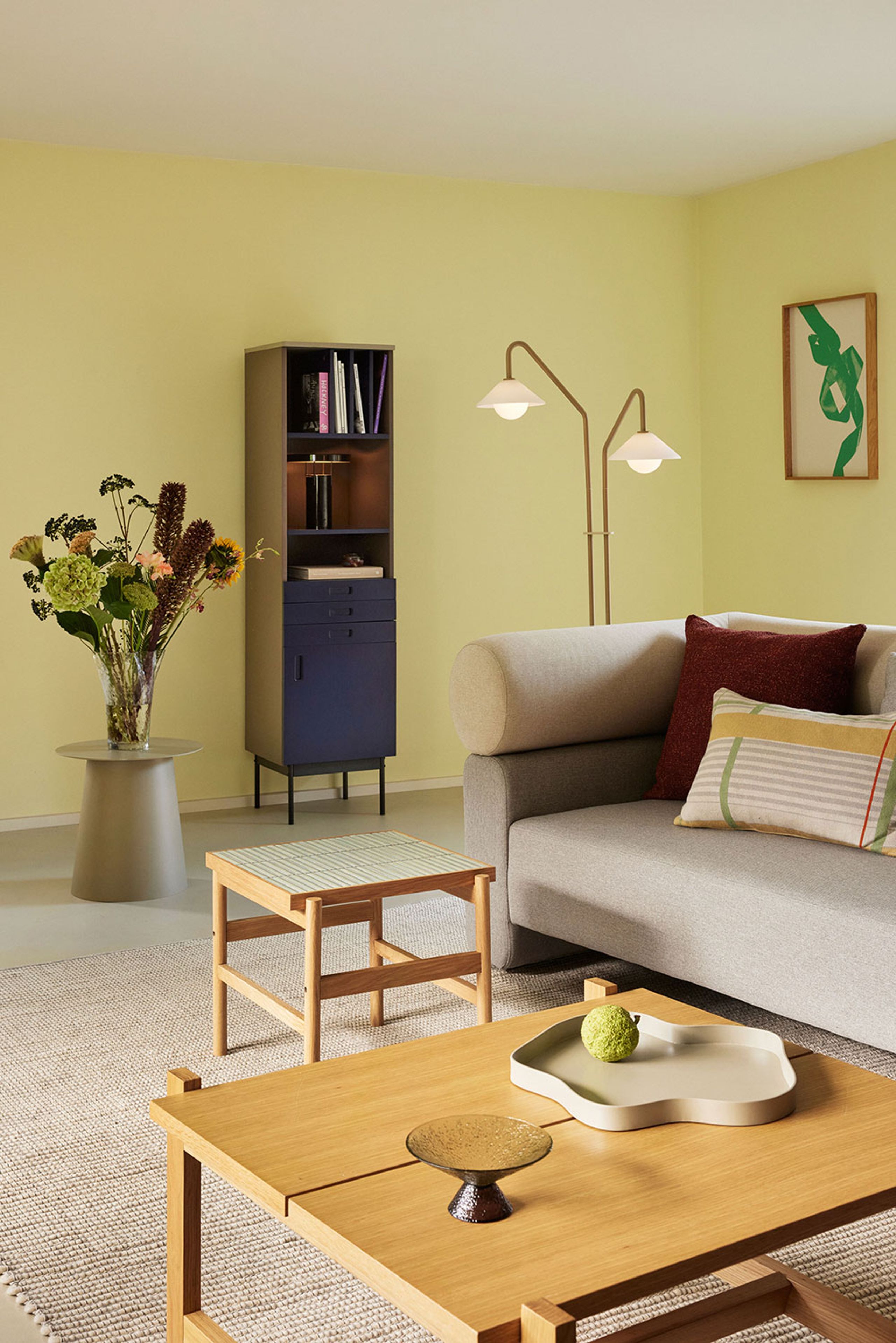Hübsch - Floor lamp - Como Floor Lamp - Beige / White
