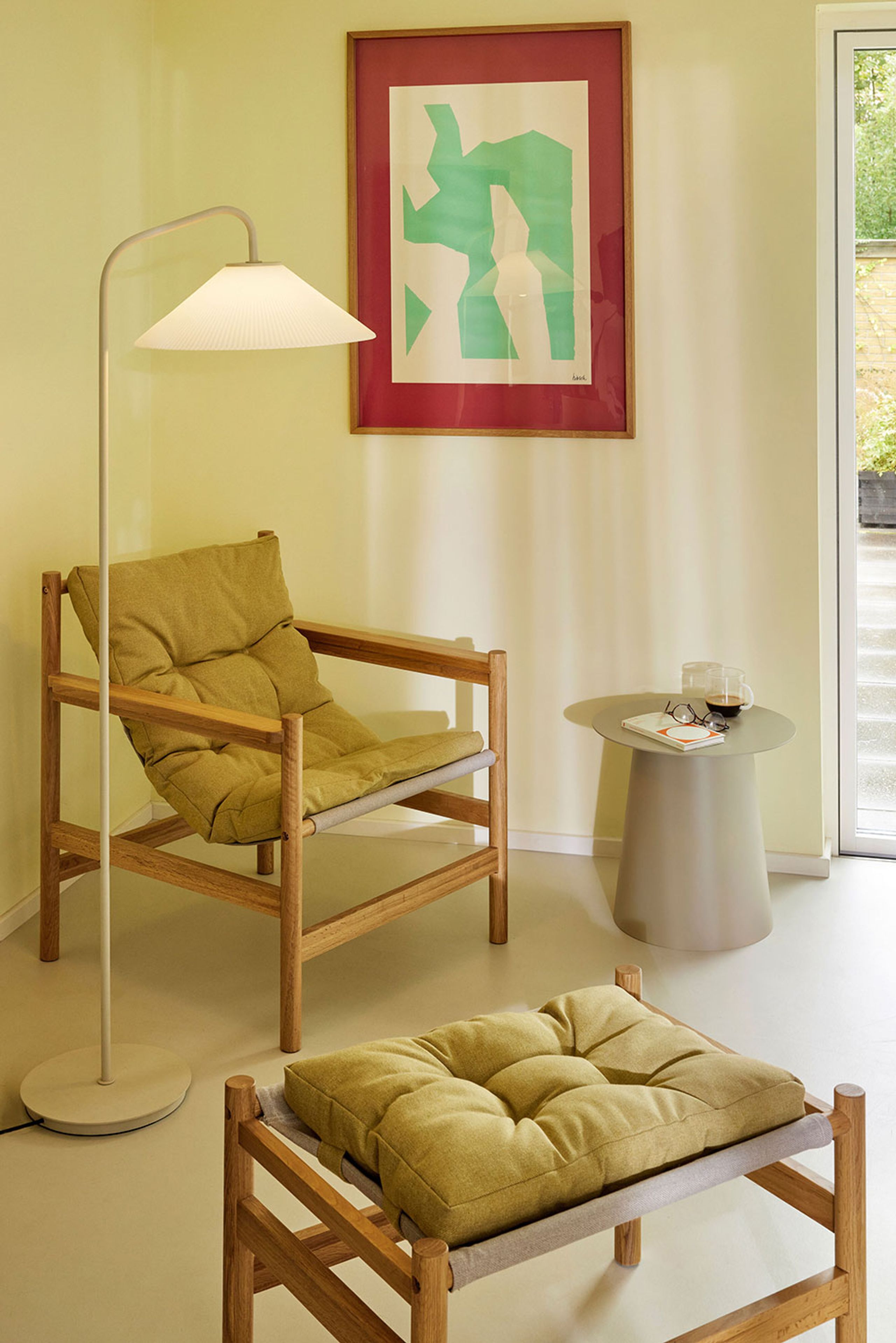 Hübsch - Stehlampe - Solid Floor Lamp - Sand / Weiß