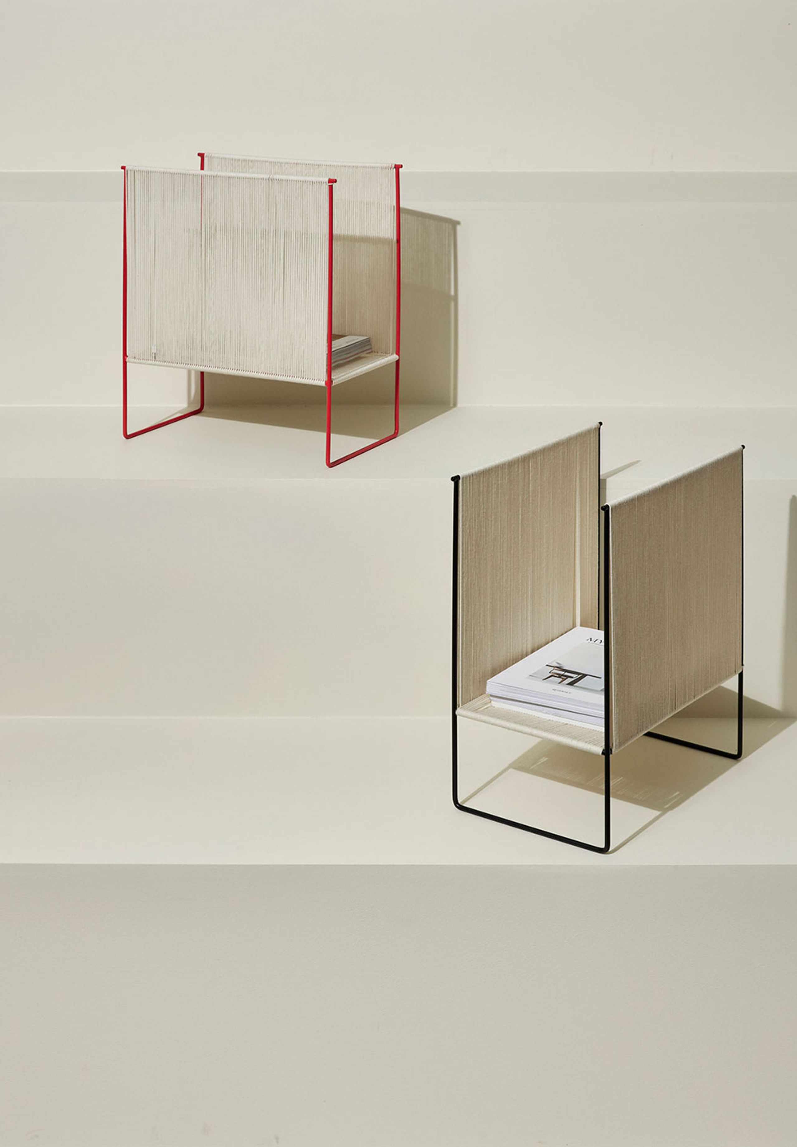 Hübsch - Magasinholder - String Magasinholder - Sort / Off White