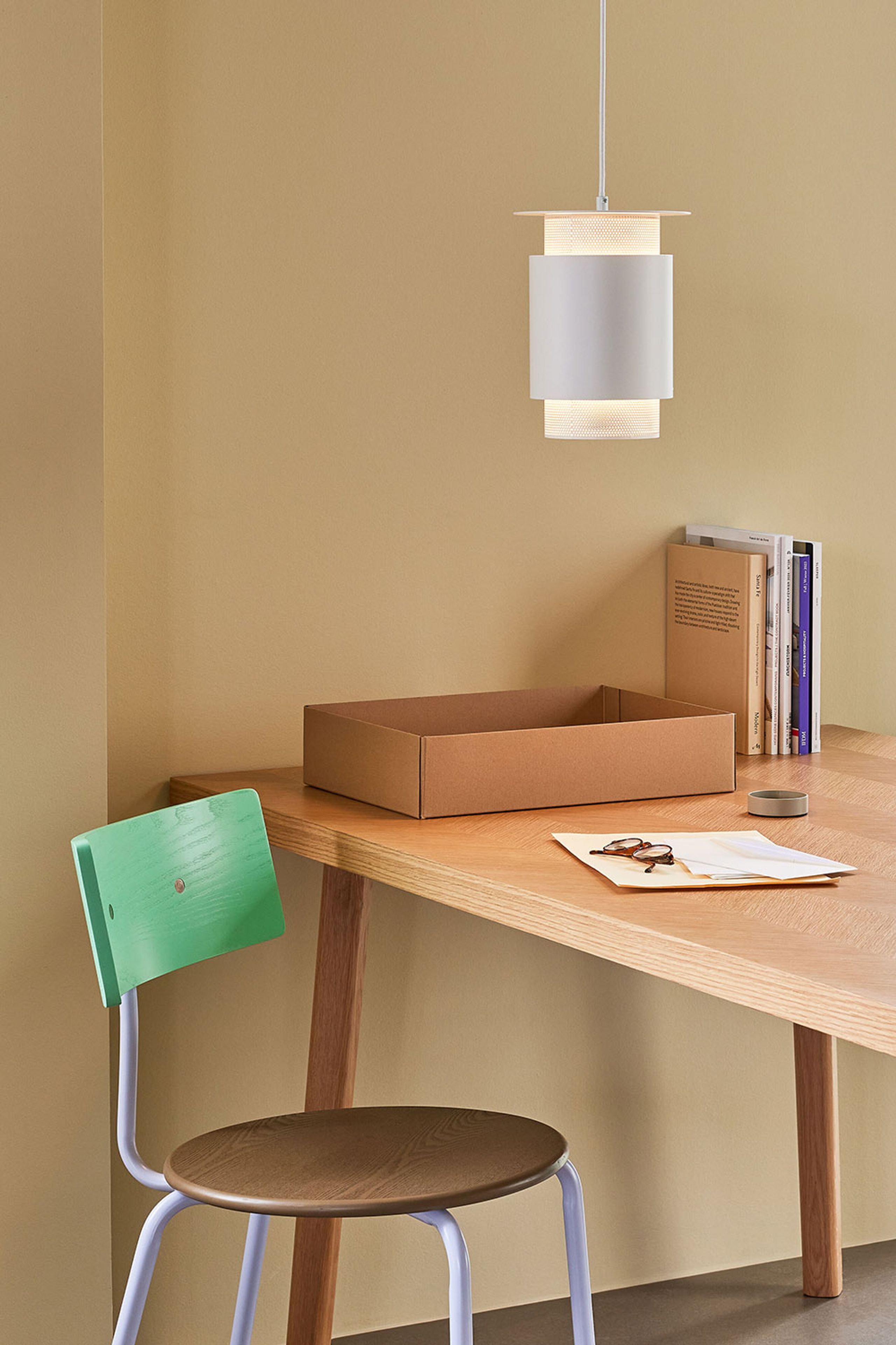 Hübsch - Jídelní židle - Koi Dining Chair - Brown / Green / Purple