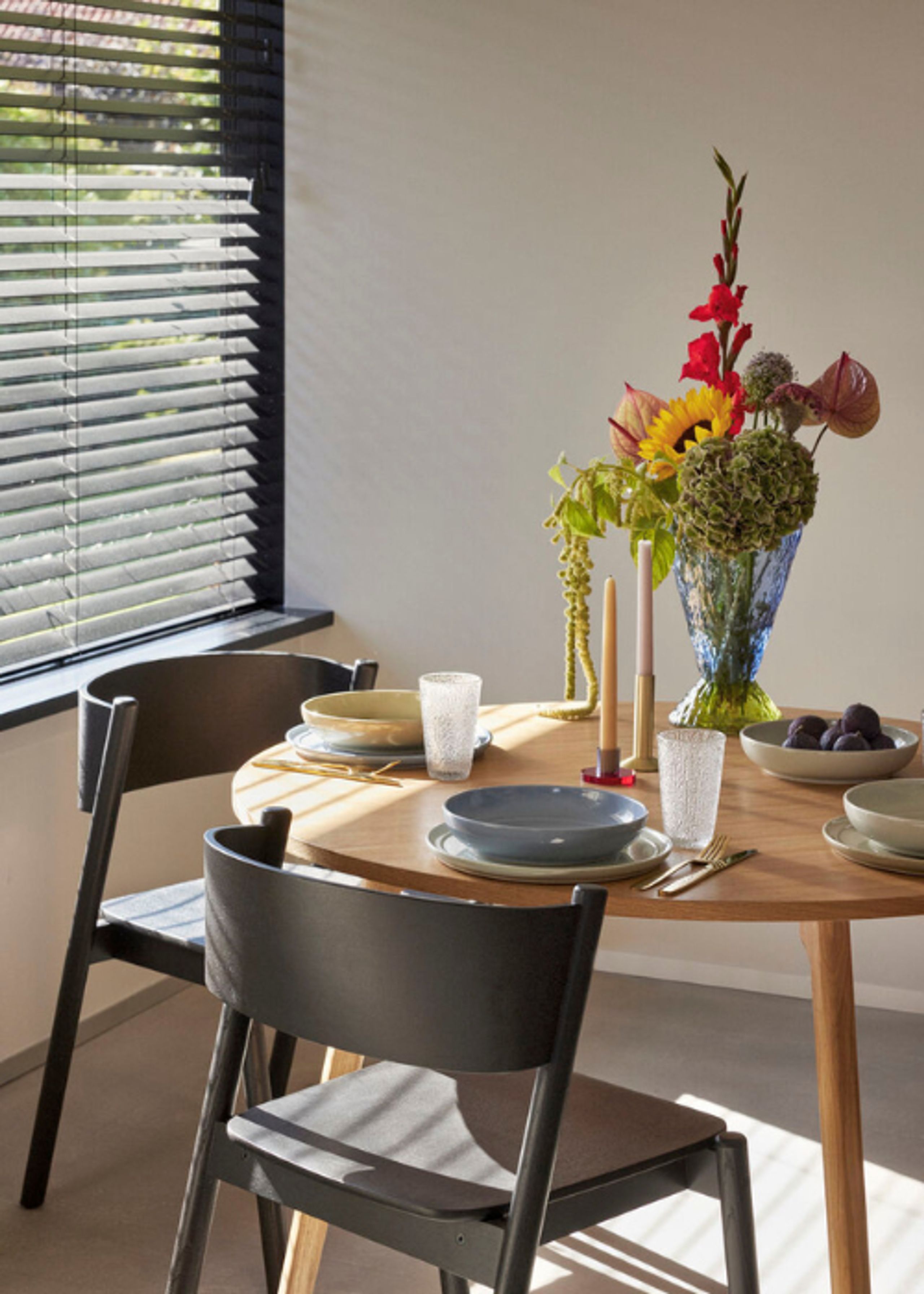 Hübsch - Bord - Amare Dyb Tallerken - Light Blue