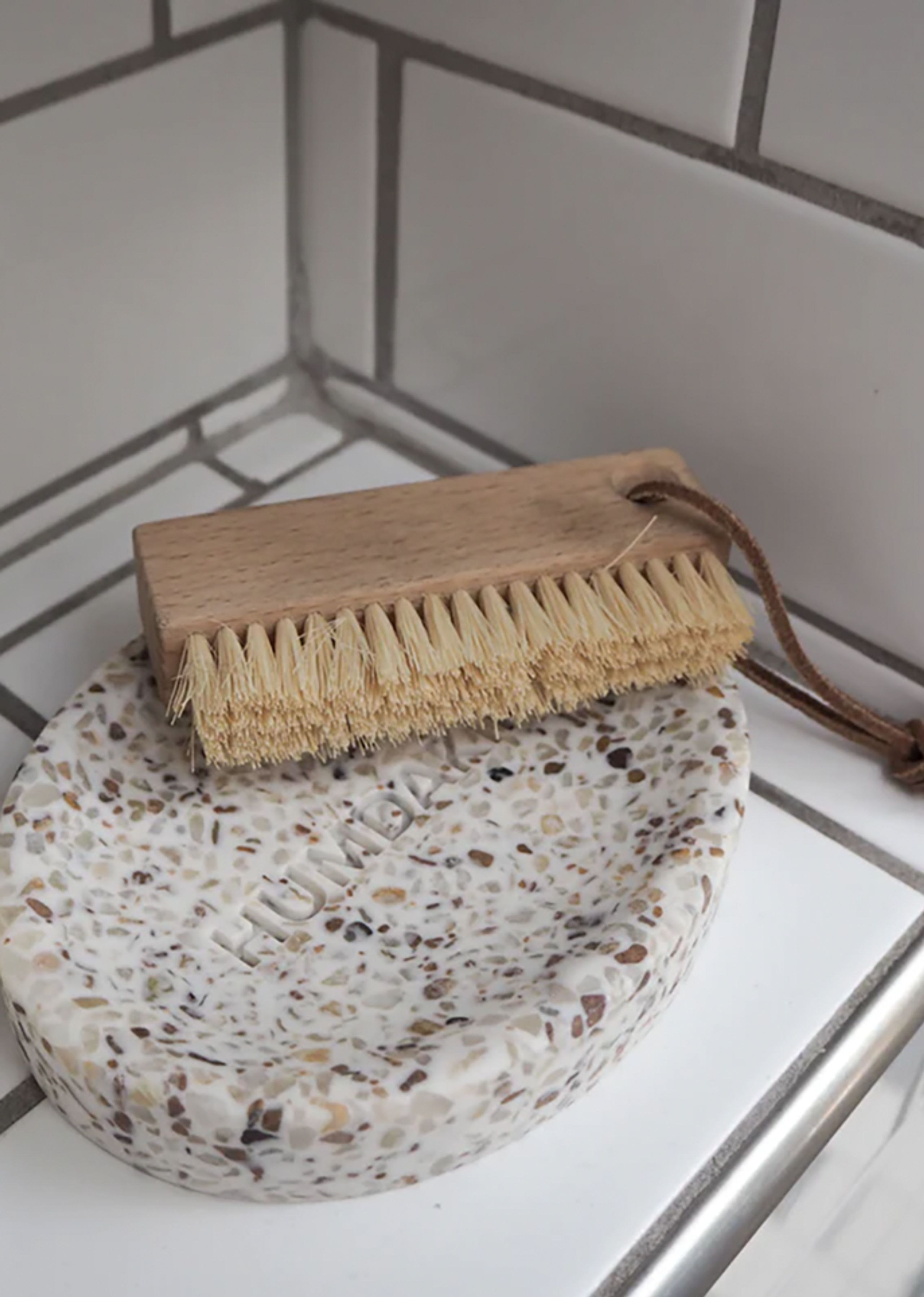 Humdakin - Brush - Nail brush - Beechwood